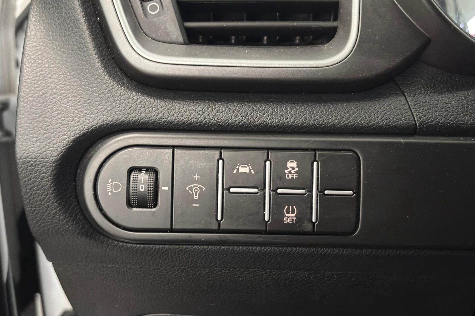 Kia Ceed 1.0 T-GDi Drive - foto 15