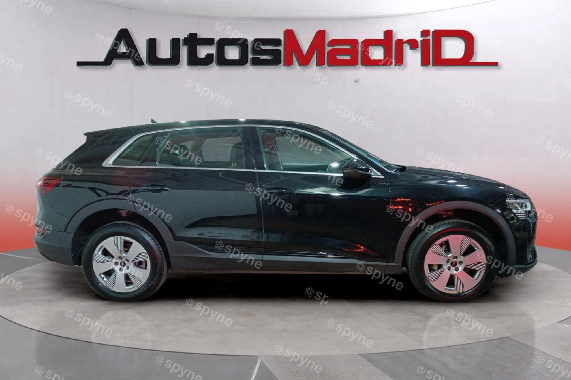 Audi e-tron 50 quattro - foto 9