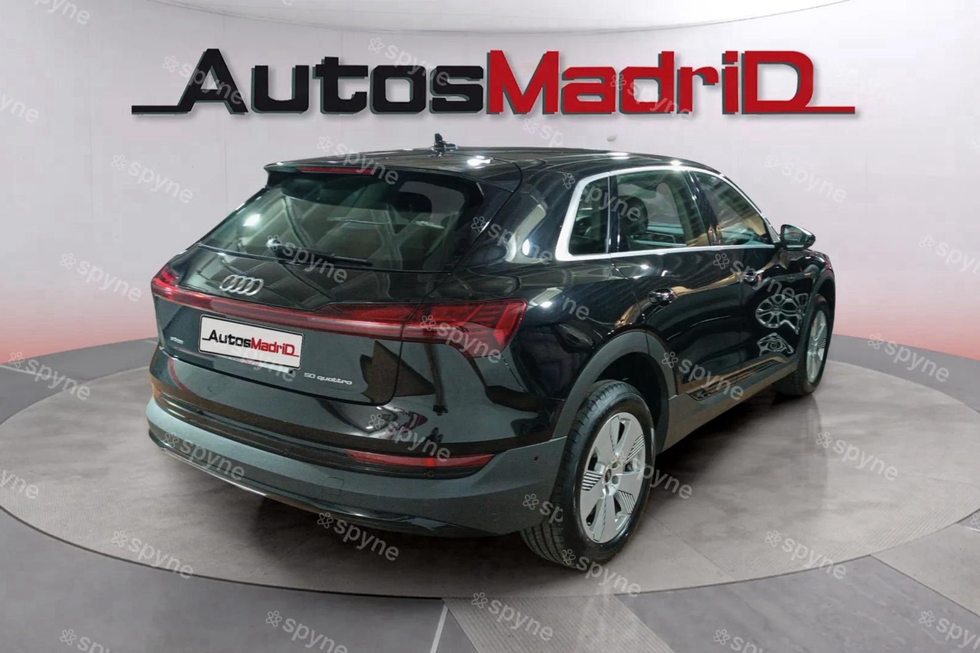 Audi e-tron 50 quattro - foto 8