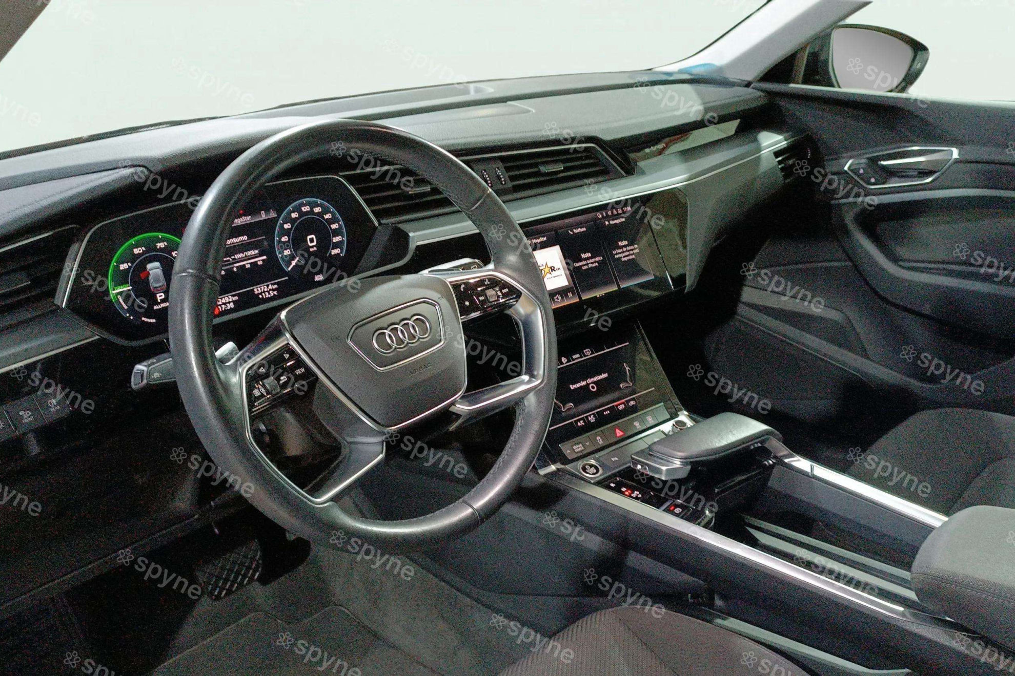 Audi e-tron 50 quattro - foto 10