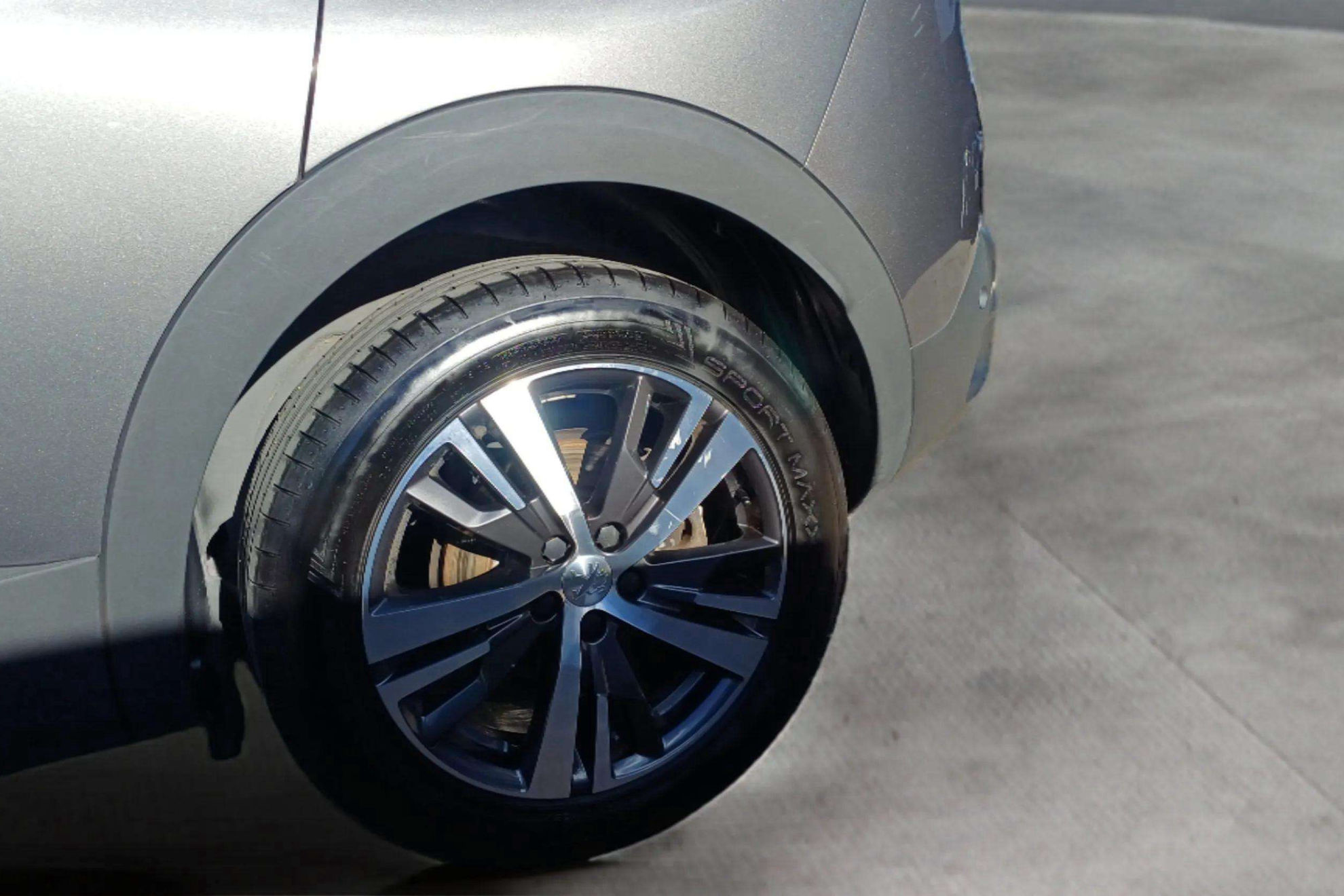 Peugeot 3008 1.5 BlueHDi Allure EAT8 - foto 16