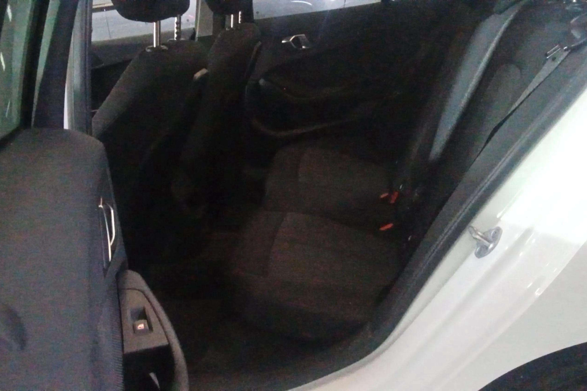 BMW Serie 1 118i - foto 18