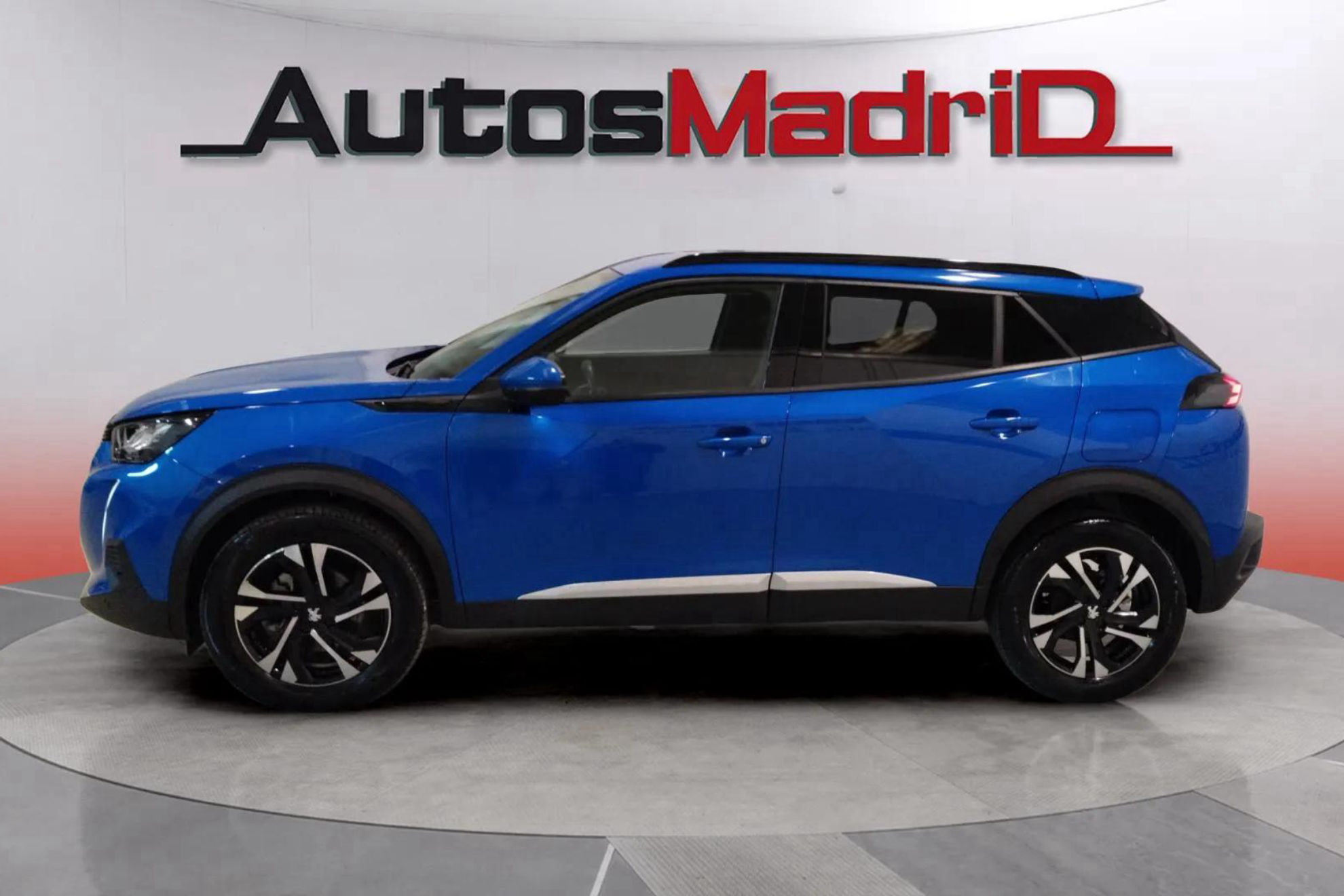 Peugeot 2008 Allure PureTech 130 BVM6 - foto 3