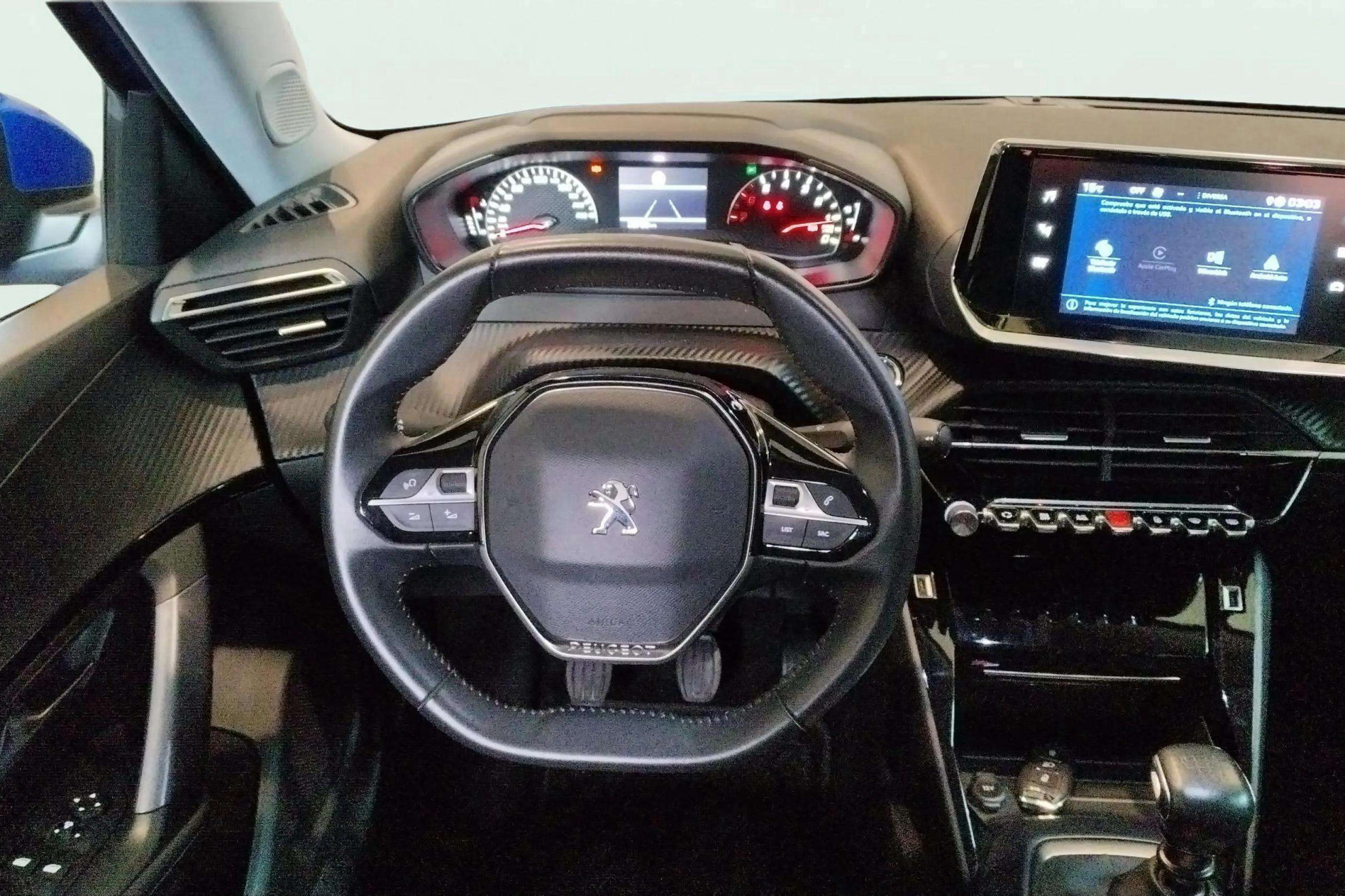 Peugeot 2008 Allure PureTech 130 BVM6 - foto 15