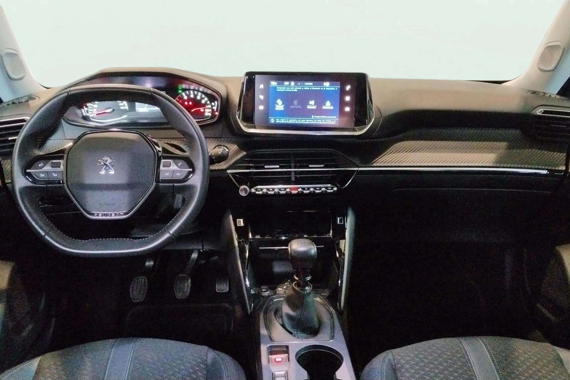 Peugeot 2008 Allure PureTech 130 BVM6 - foto 14