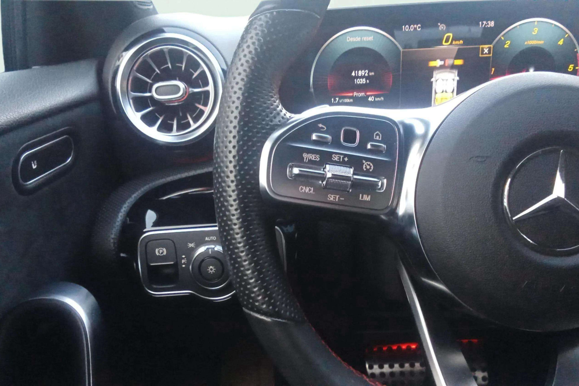 Mercedes-Benz Clase A A 200 d - foto 15