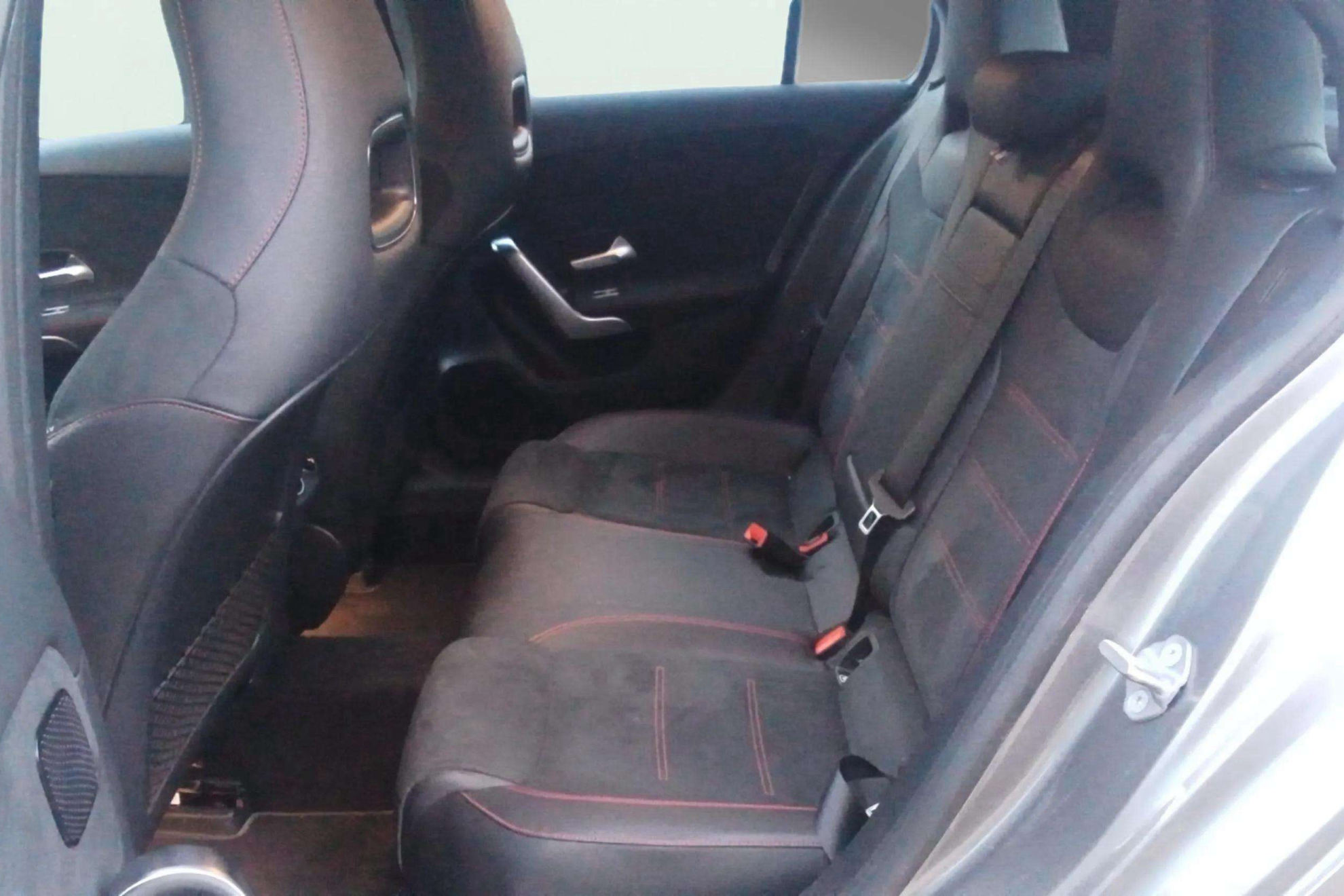 Mercedes-Benz Clase A A 200 d - foto 11