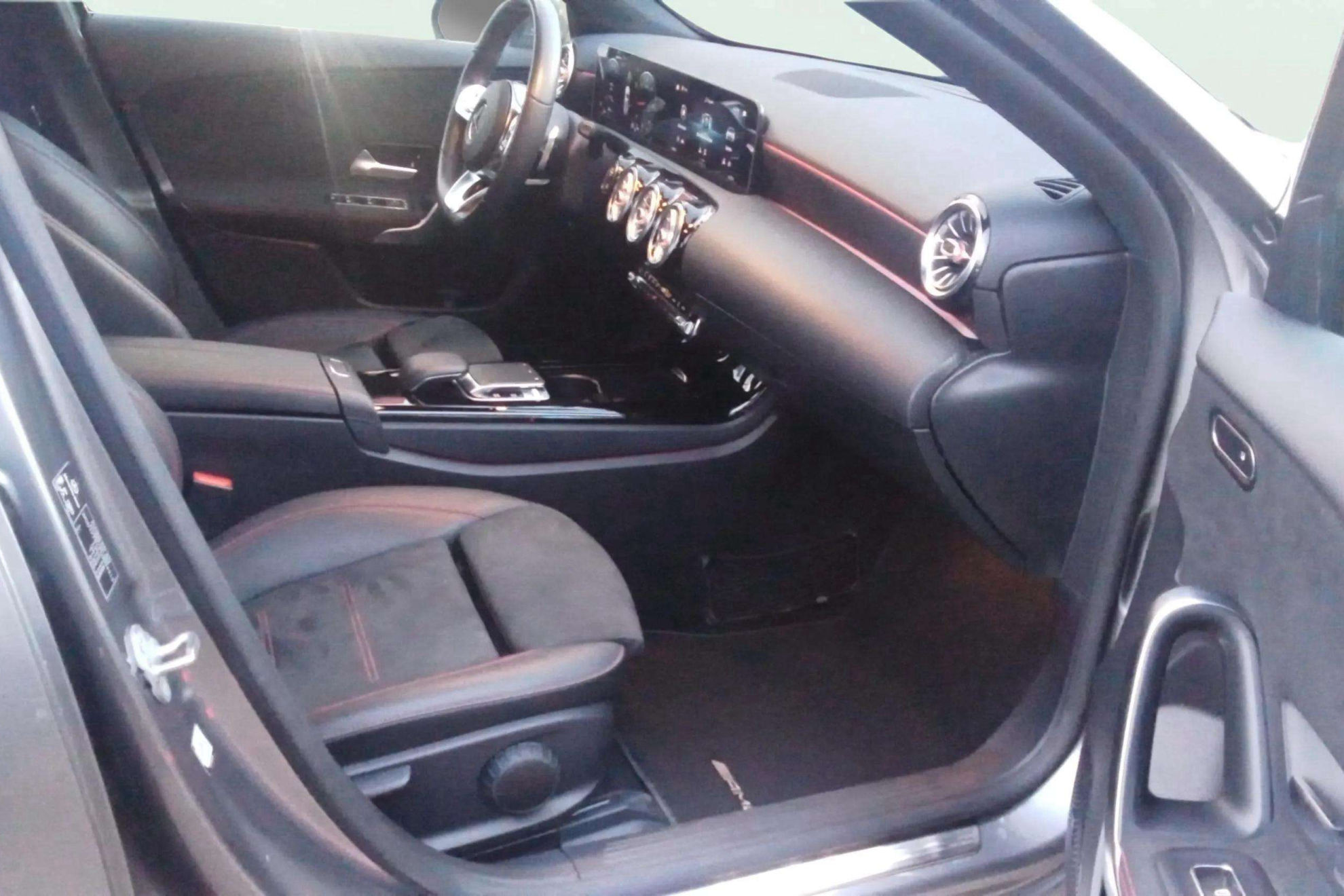 Mercedes-Benz Clase A A 200 d - foto 10