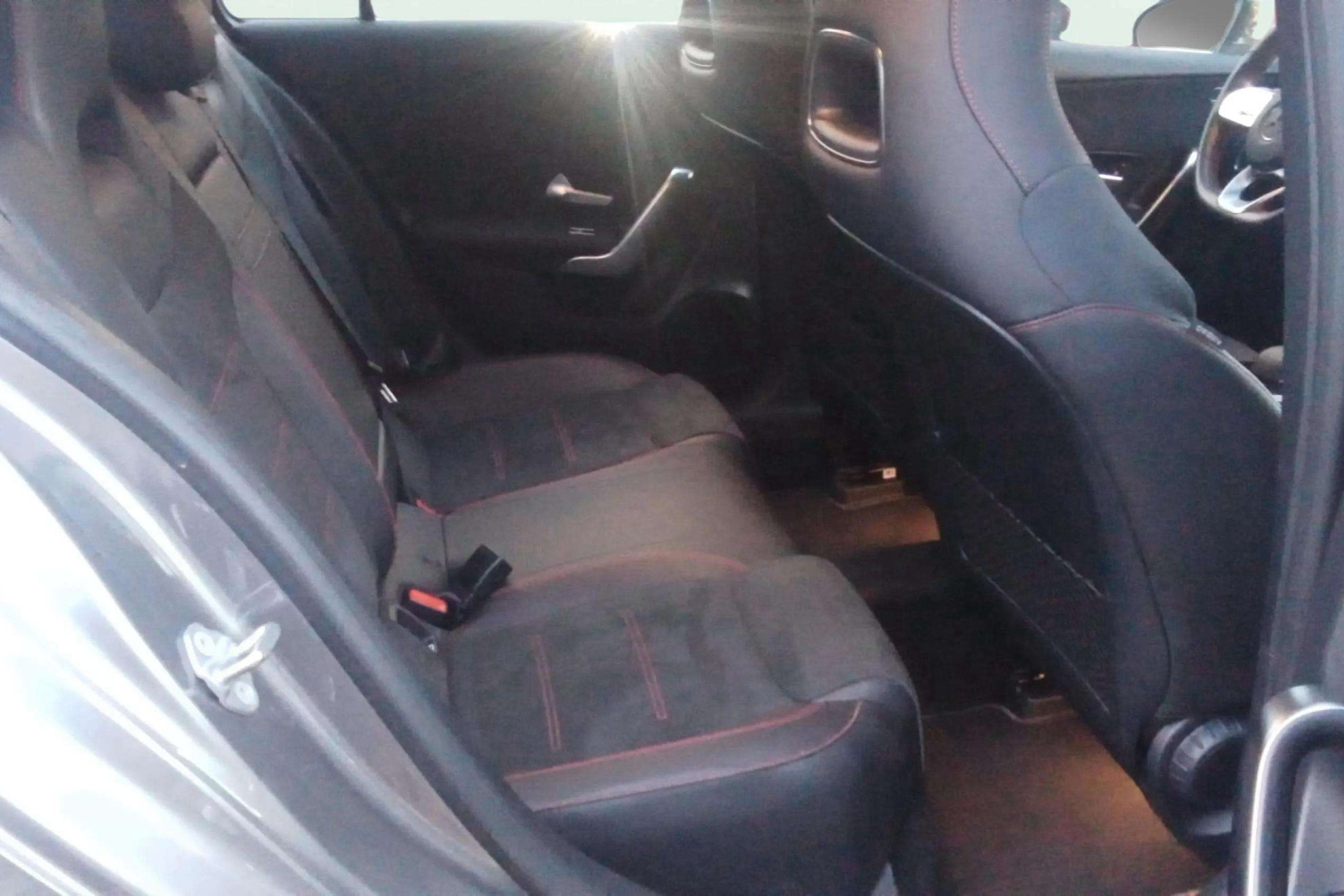 Mercedes-Benz Clase A A 200 d - foto 12