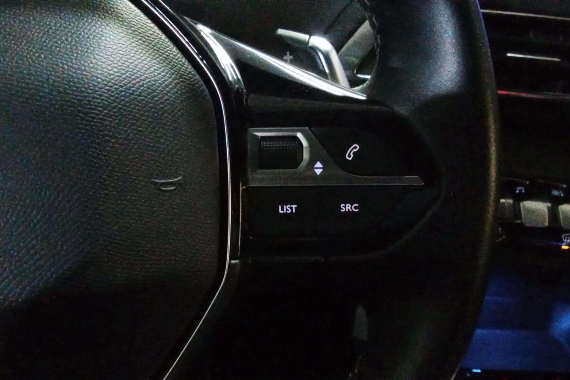 Peugeot 3008 1.5 BlueHDi Allure EAT8 - foto 13