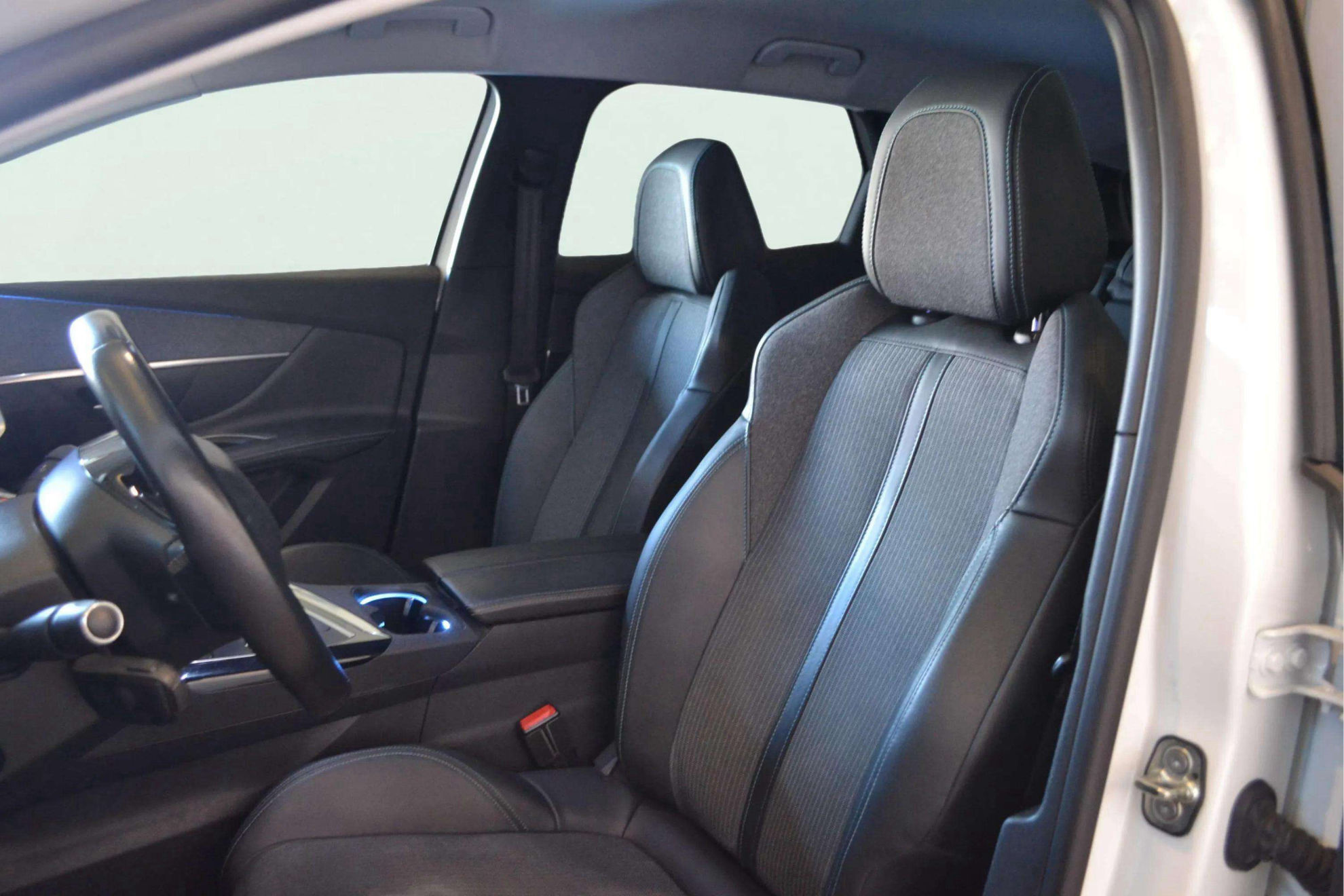 Peugeot 3008 1.5 BlueHDi Allure - foto 15