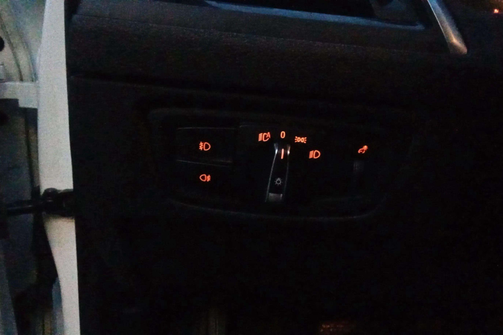 BMW Serie 1 116d - foto 18