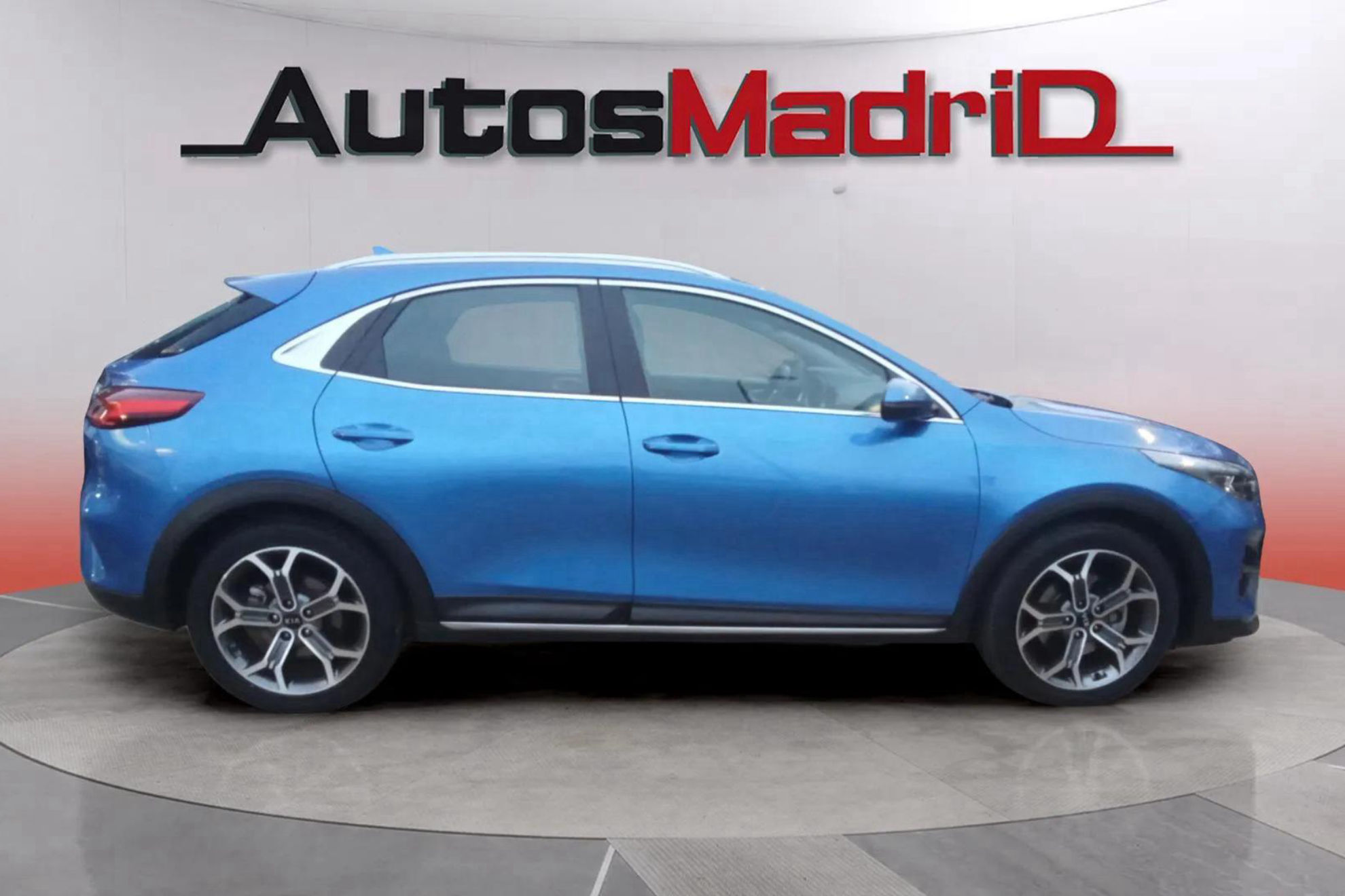 Kia XCeed 1.4 T-GDi Tech - foto 7