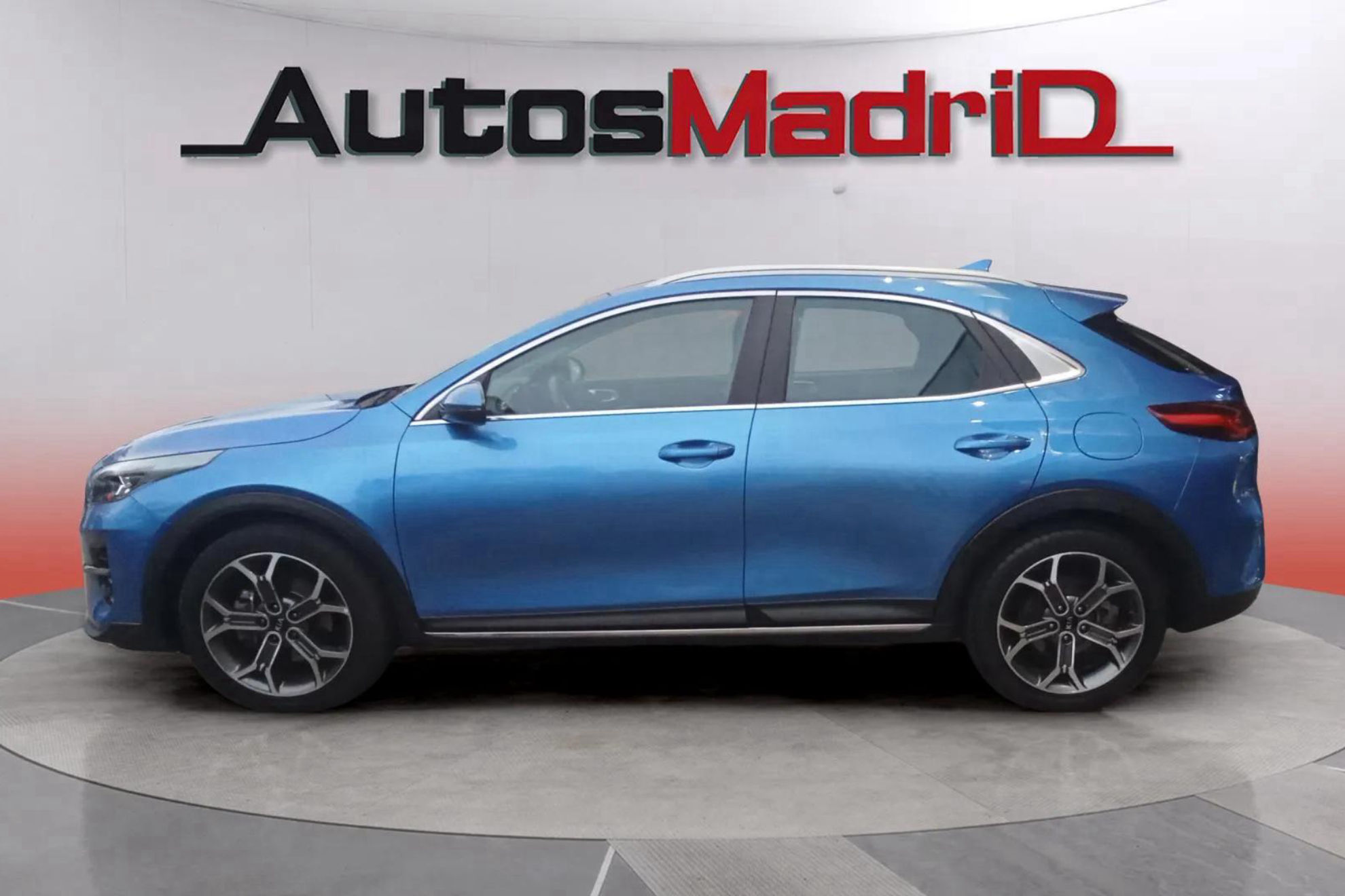 Kia XCeed 1.4 T-GDi Tech - foto 3