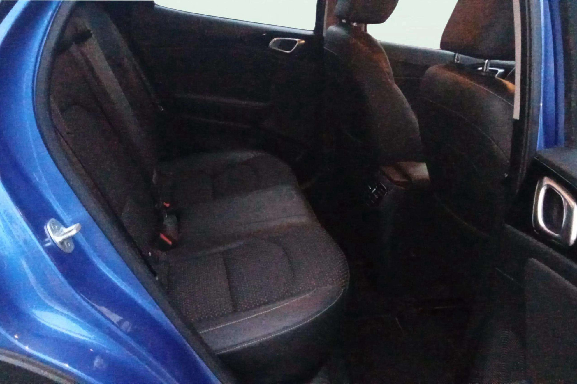 Kia XCeed 1.4 T-GDi Tech - foto 12