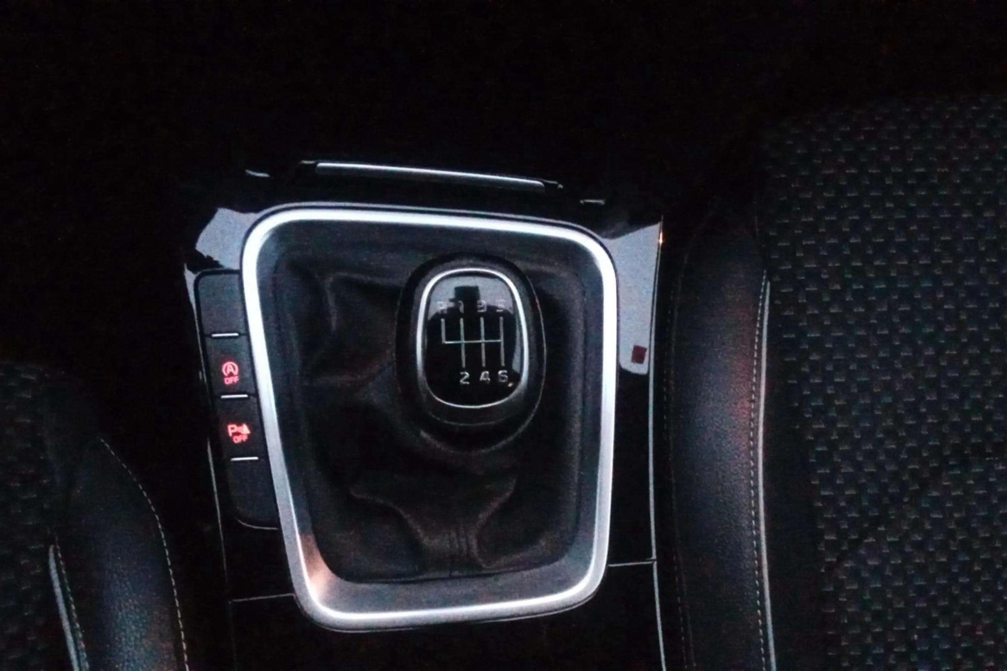 Kia XCeed 1.4 T-GDi Tech - foto 20
