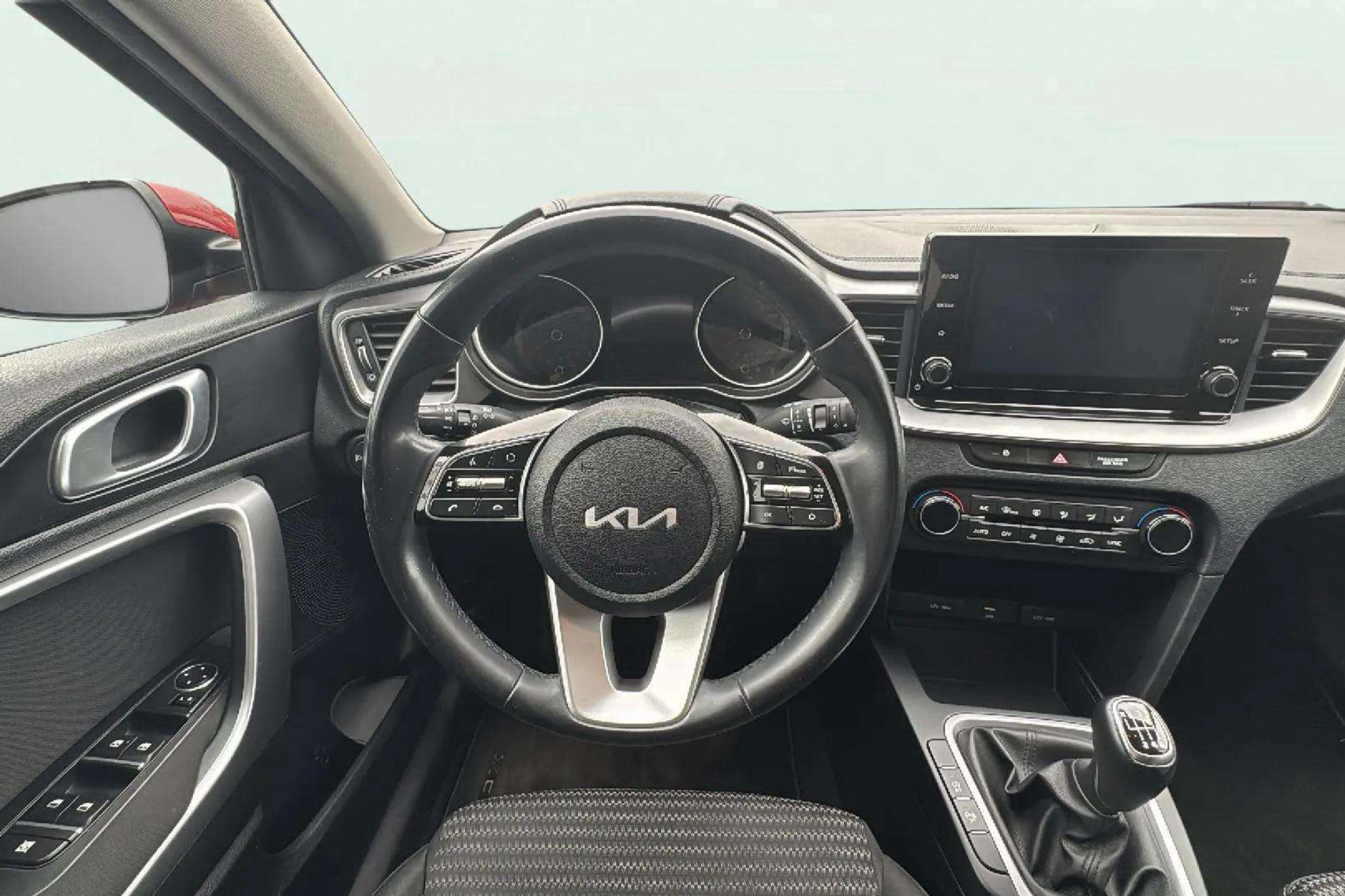 Kia XCeed 1.0 T-GDi Drive - foto 17