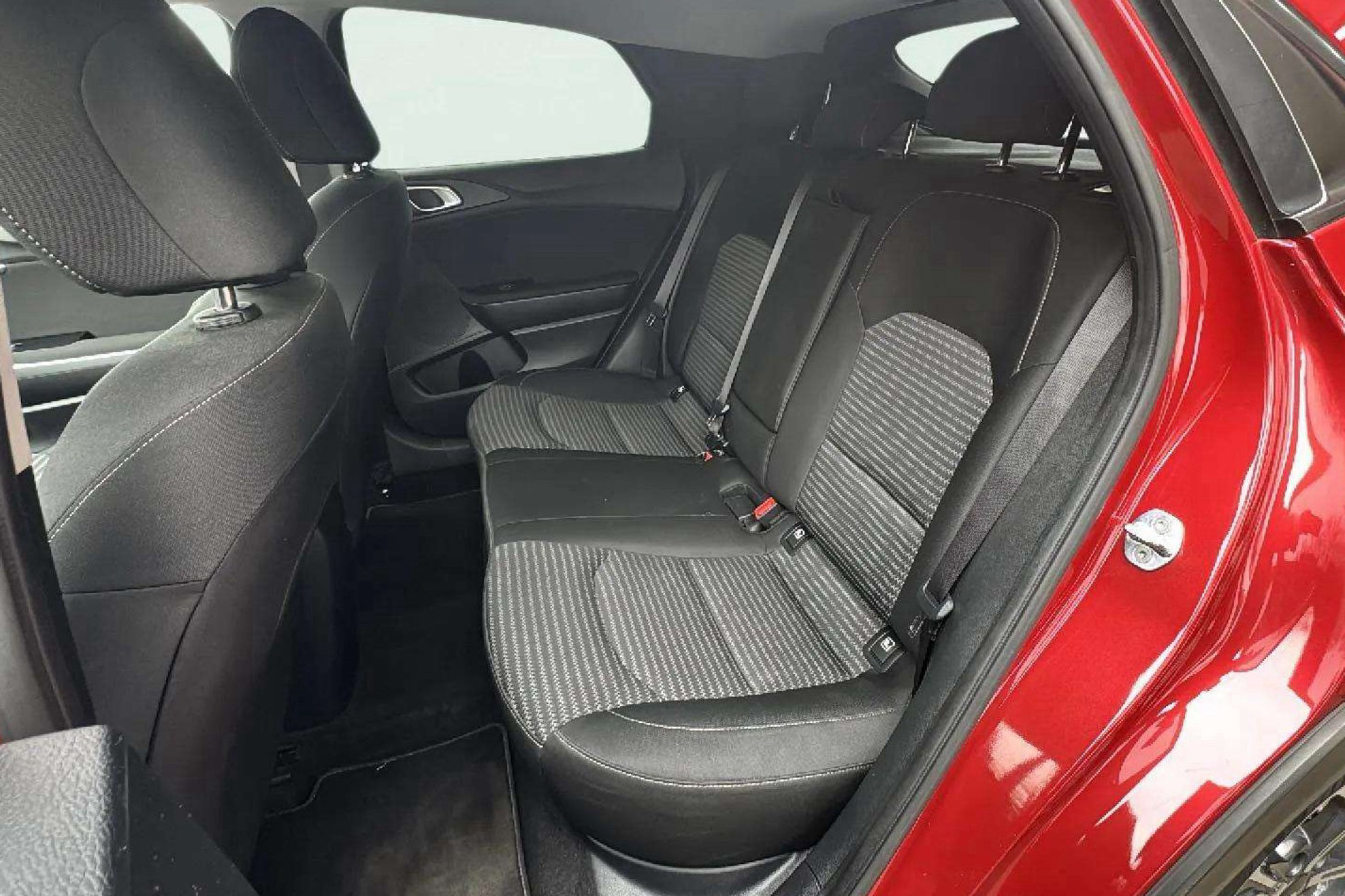 Kia XCeed 1.0 T-GDi Drive - foto 13