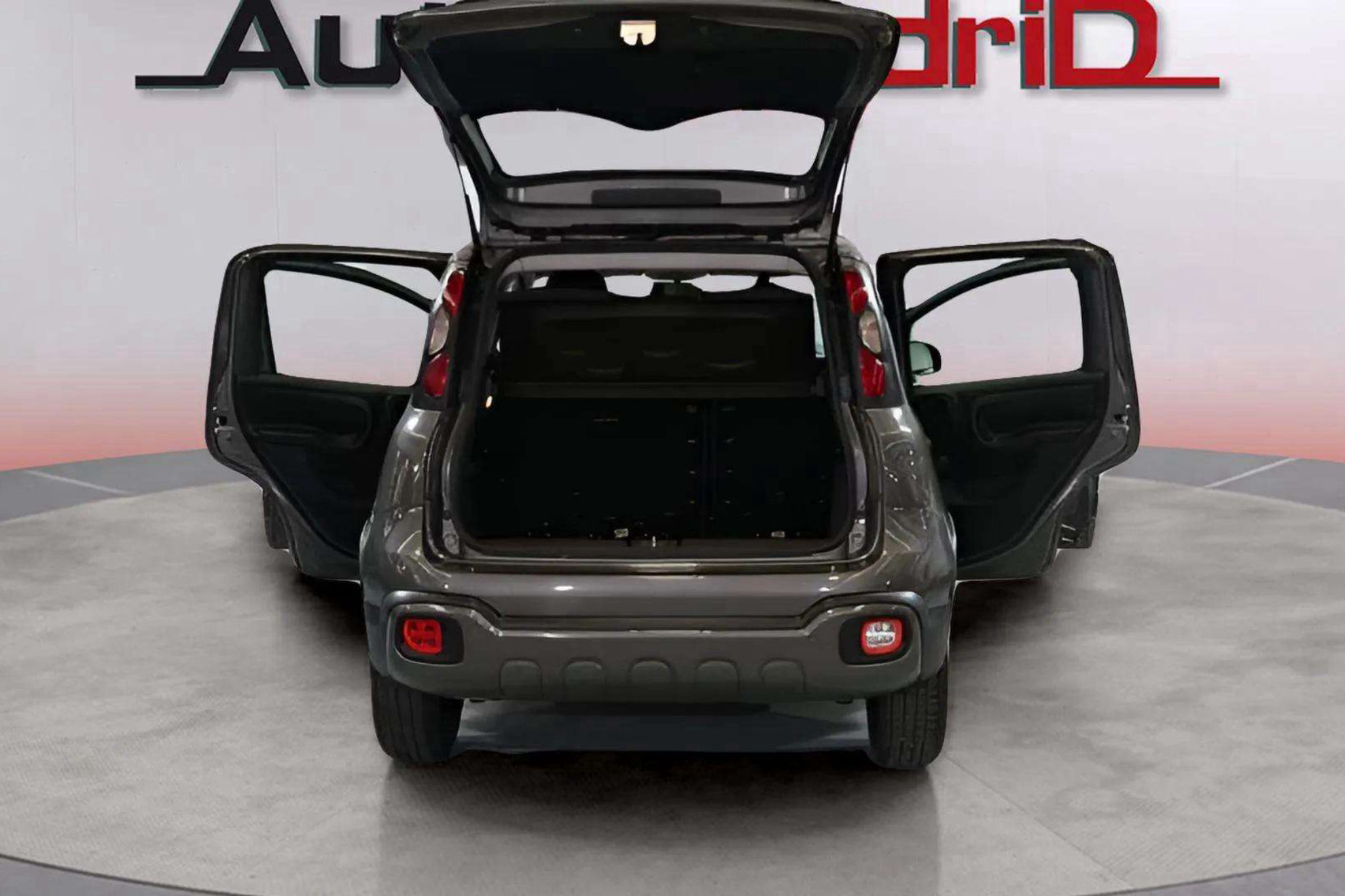 Fiat Panda Red 1.0 Hybrid - foto 5