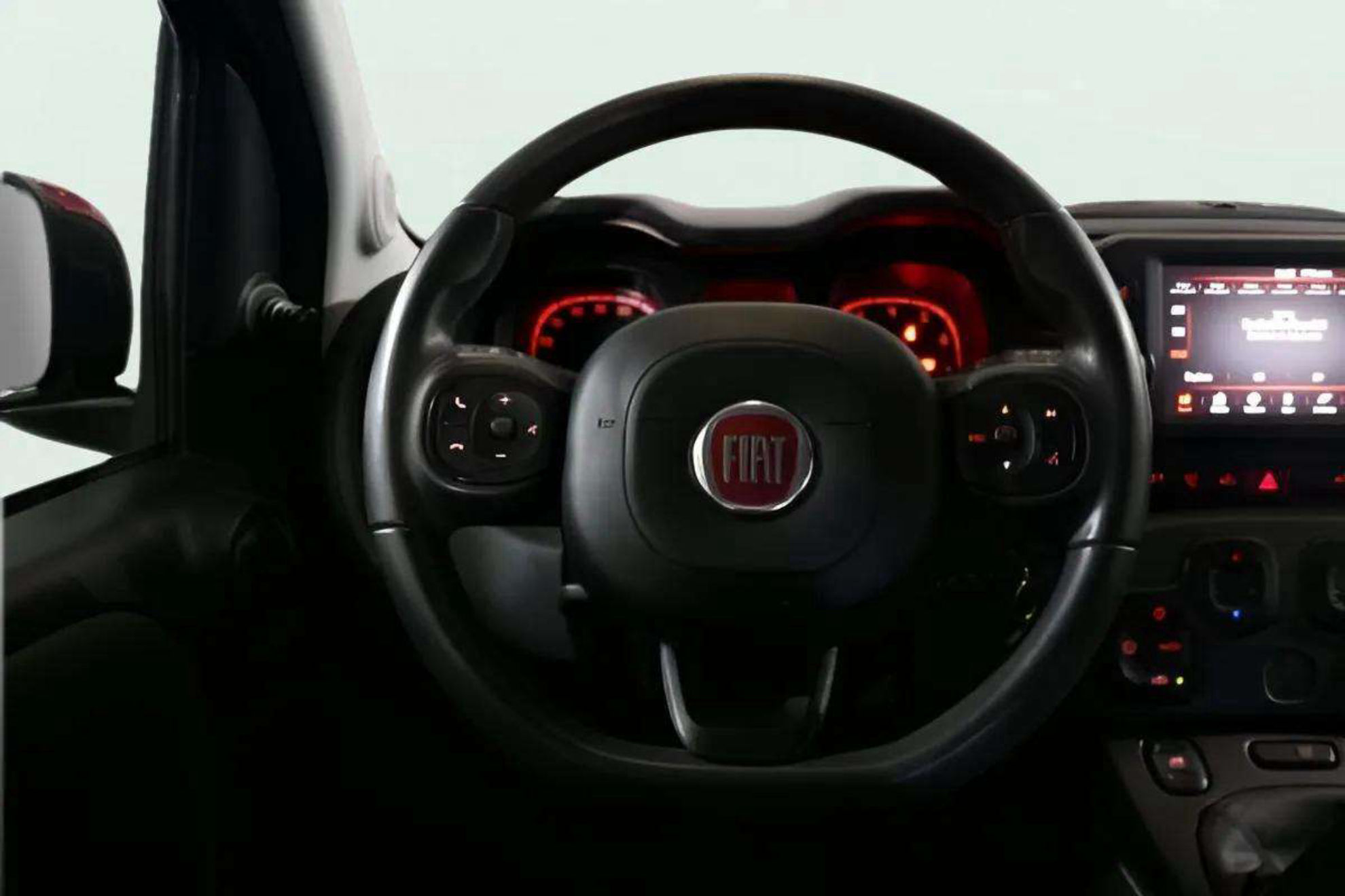 Fiat Panda Red 1.0 Hybrid - foto 11