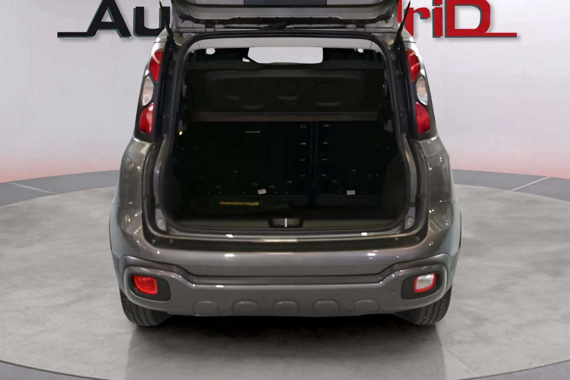 Fiat Panda Red 1.0 Hybrid - foto 6