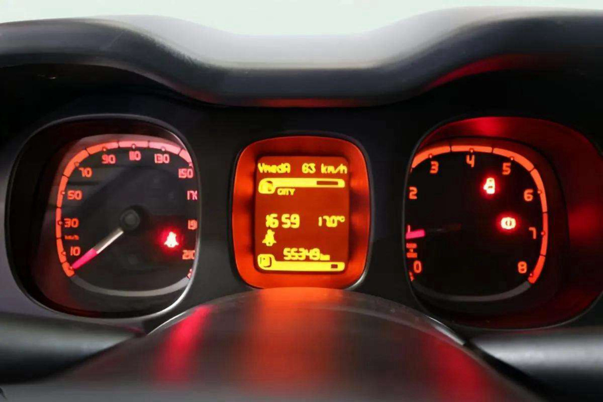 Fiat Panda Red 1.0 Hybrid - foto 16