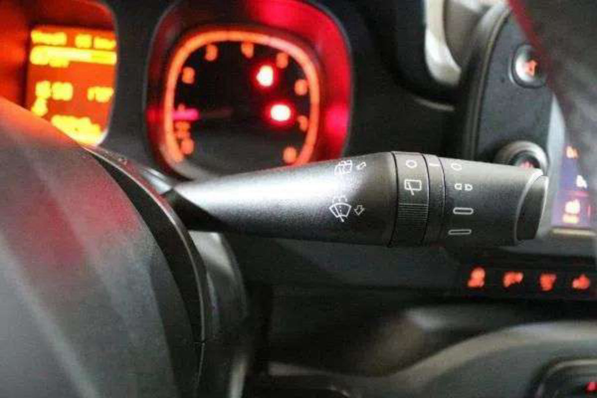 Fiat Panda Red 1.0 Hybrid - foto 15