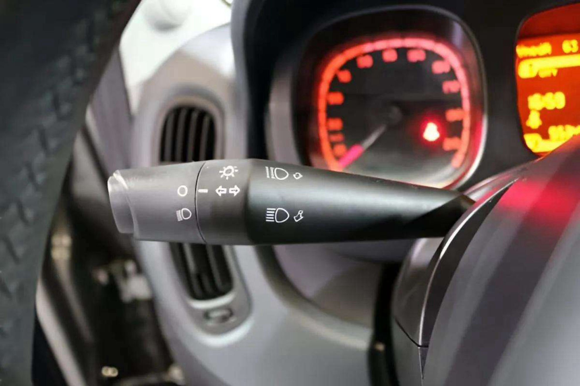Fiat Panda Red 1.0 Hybrid - foto 14