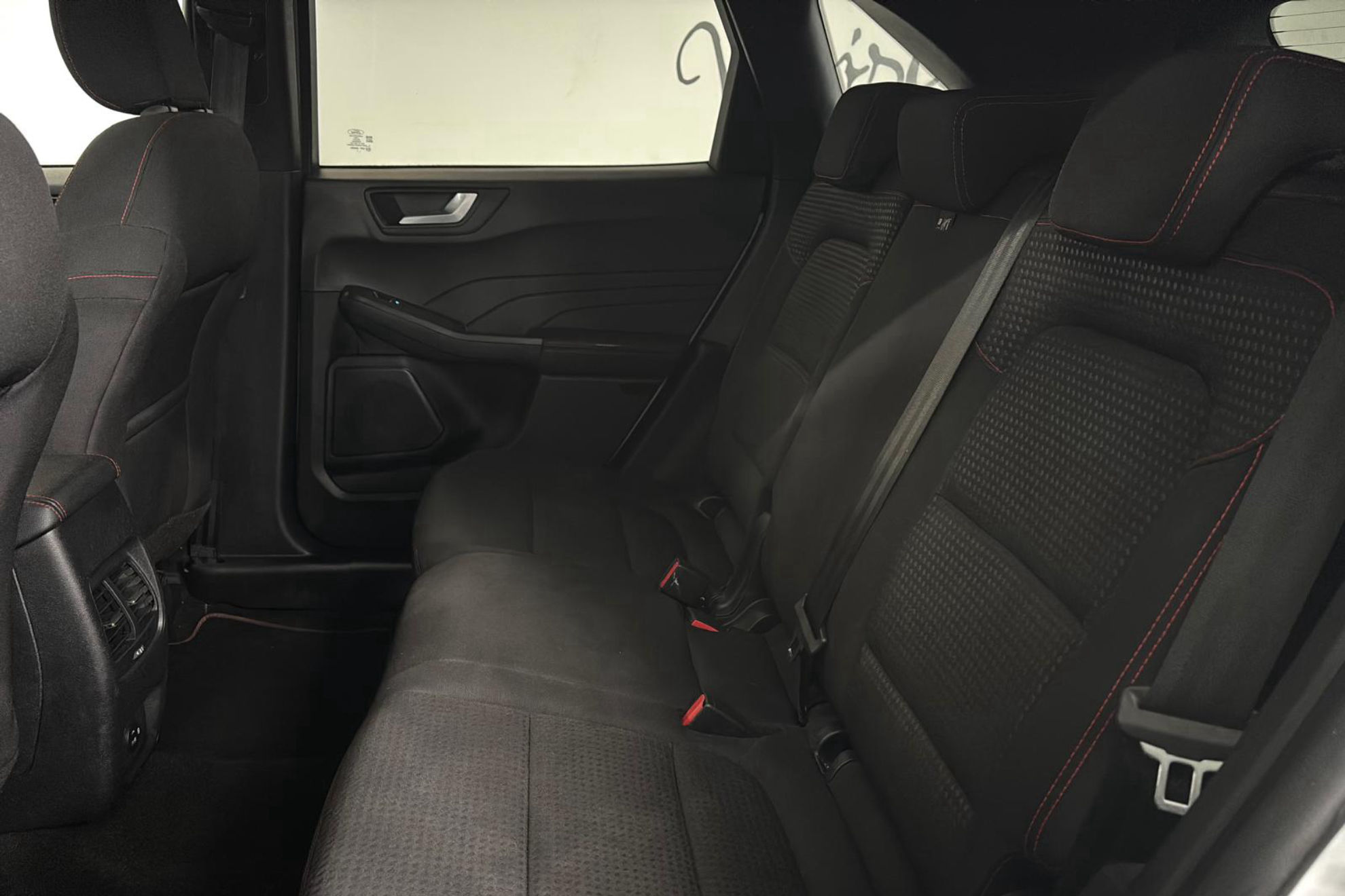 Ford Kuga ST-Line 1.5T EcoBoost - foto 12