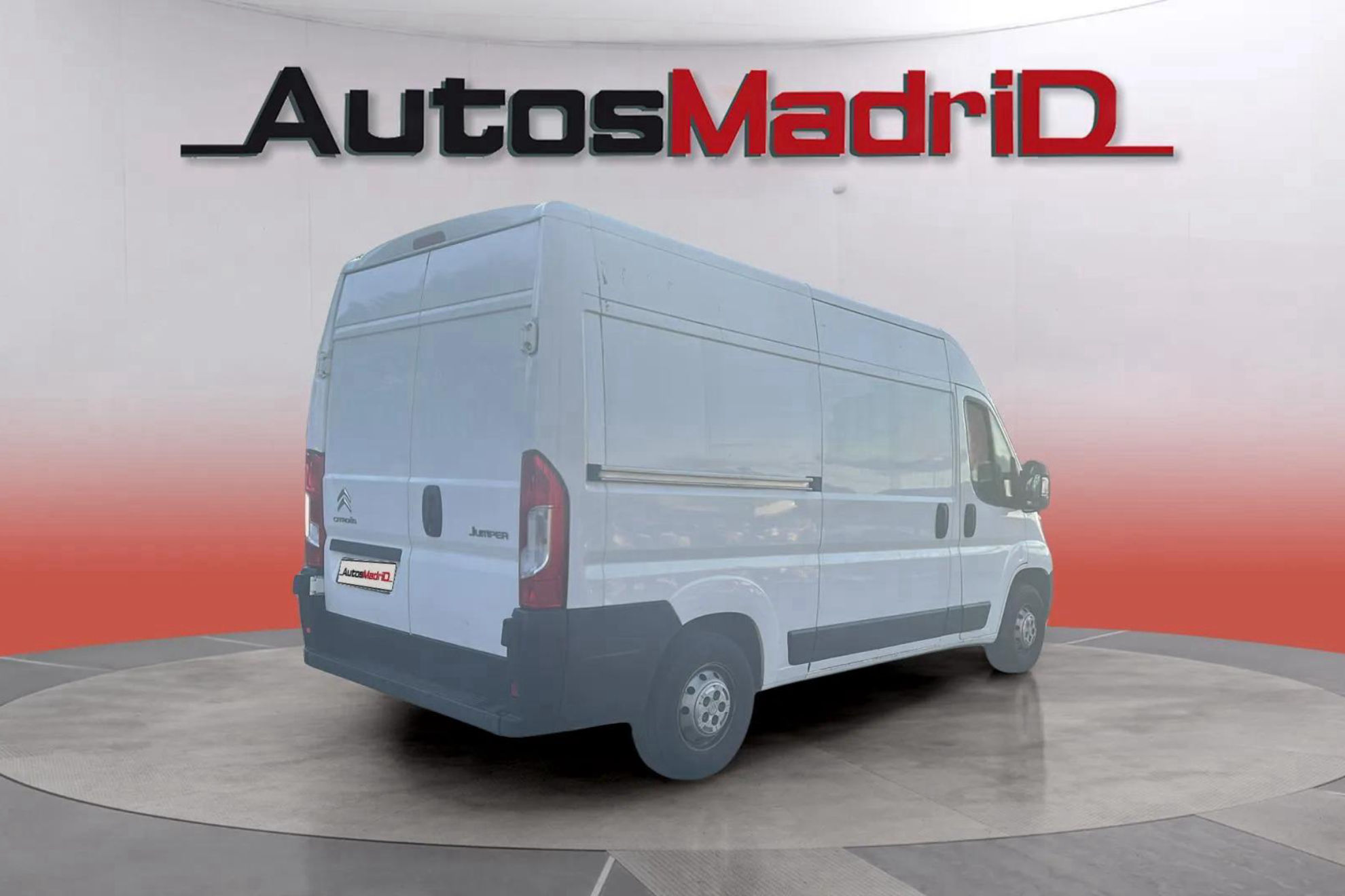 Citroën Jumper BlueHDi Furgón 33L2H2 - foto 3