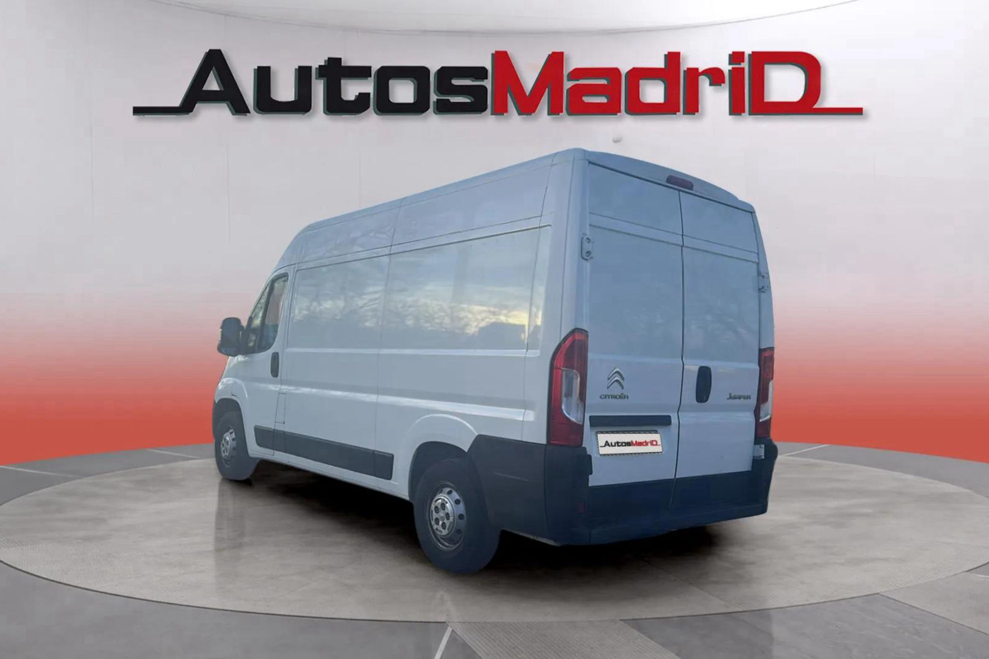 Citroën Jumper BlueHDi Furgón 33L2H2 - foto 5