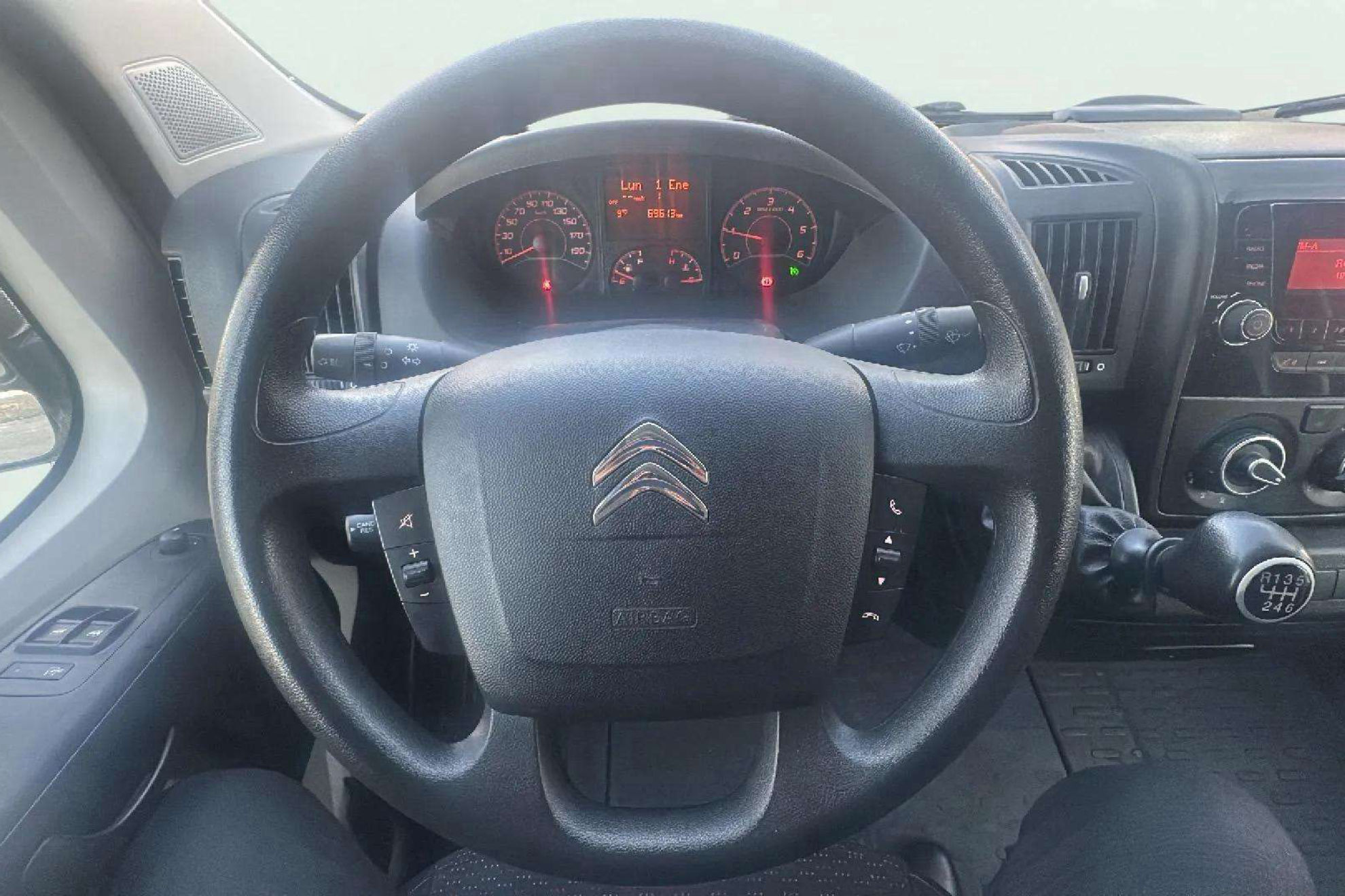 Citroën Jumper BlueHDi Furgón 33L2H2 - foto 11