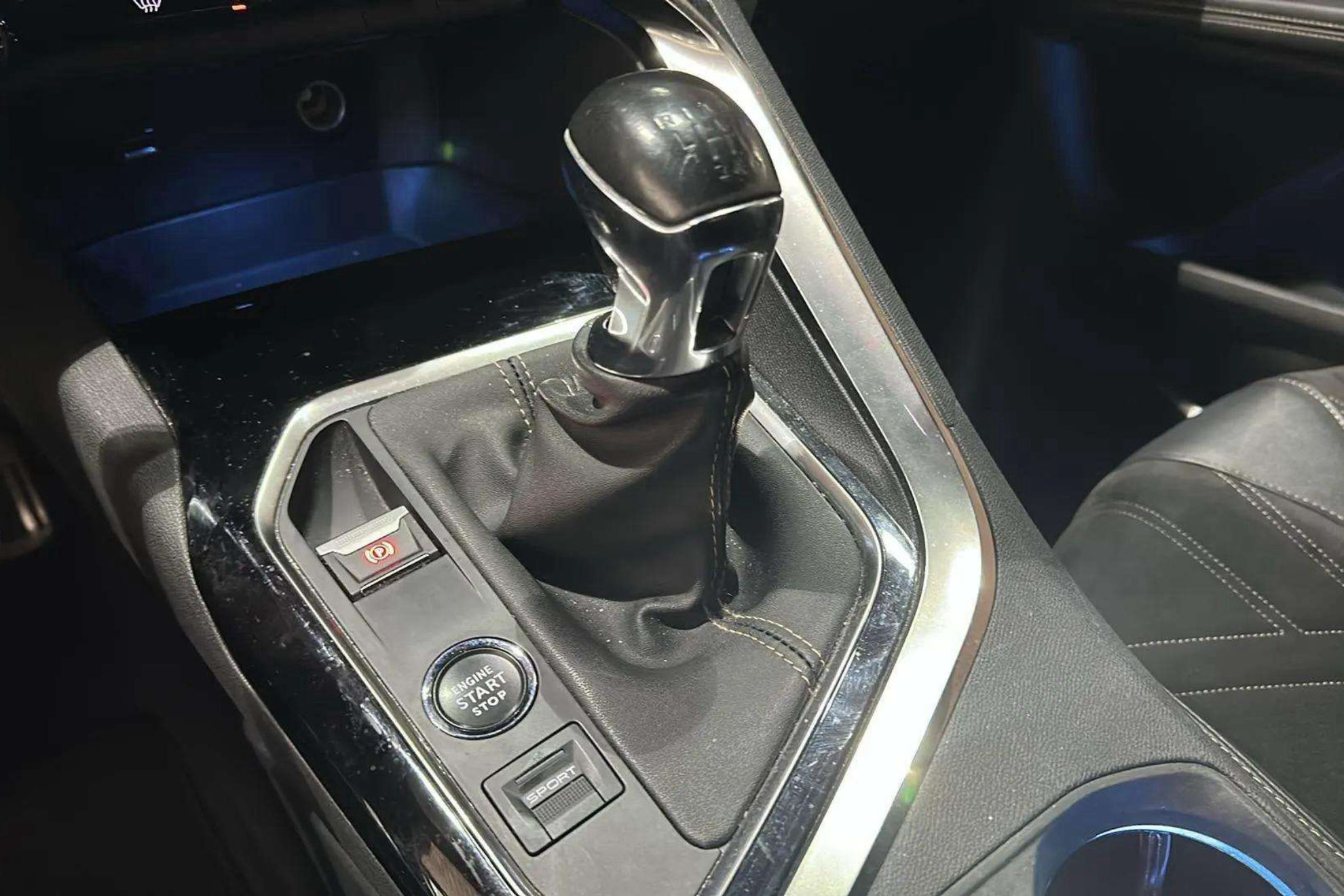 Peugeot 5008 1.5 BlueHDi GT - foto 21
