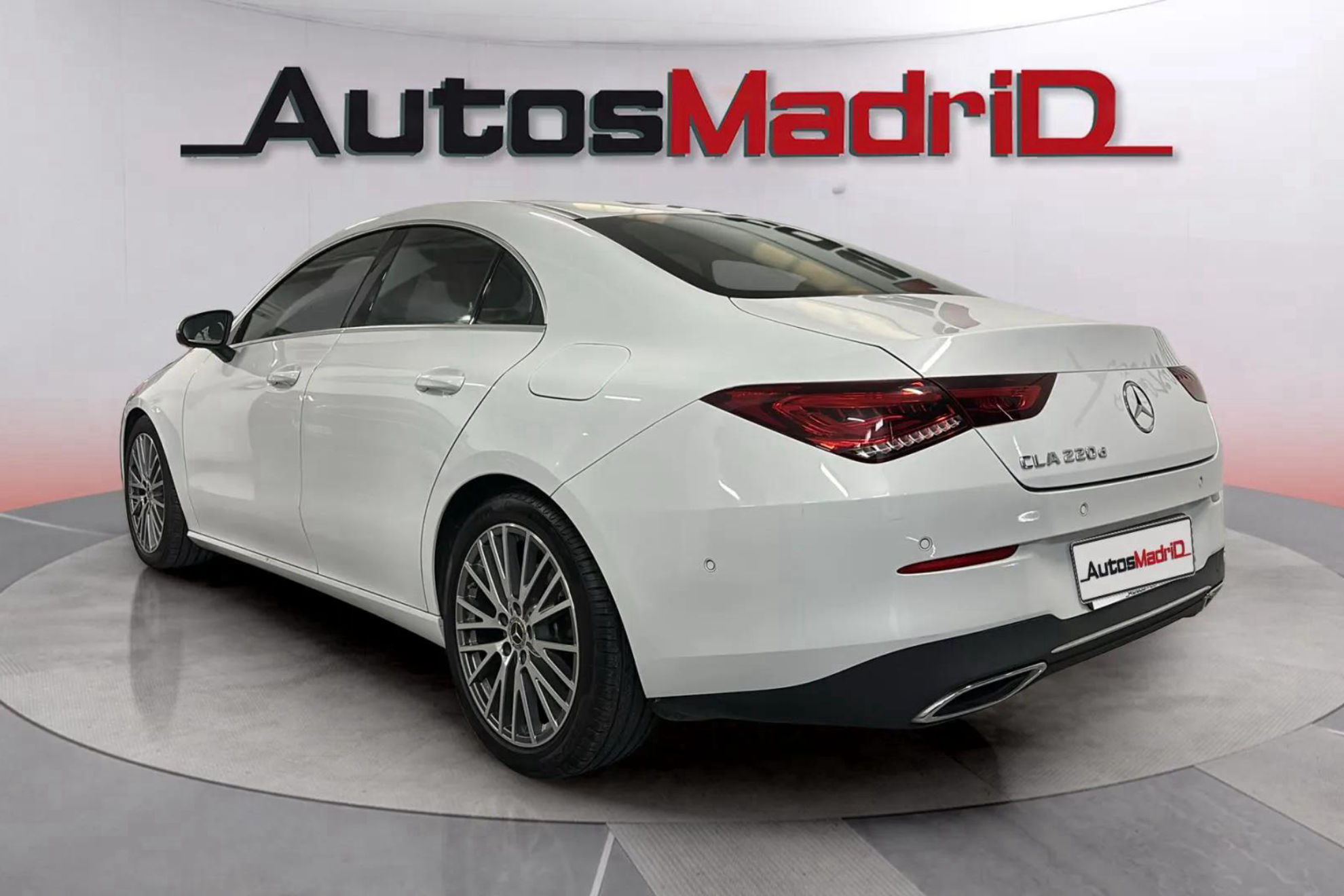 Mercedes-Benz CLA 220 D DCT - foto 5