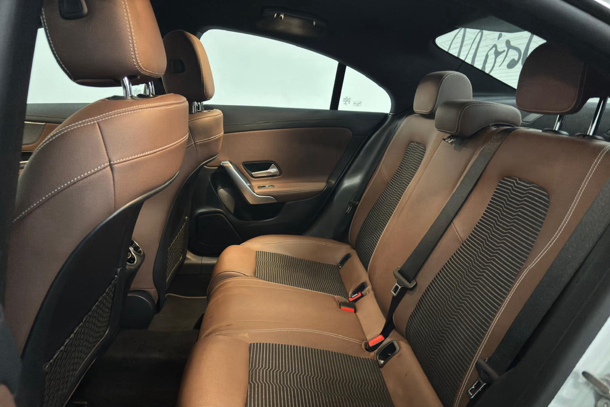 Mercedes-Benz CLA 220 D DCT - foto 12