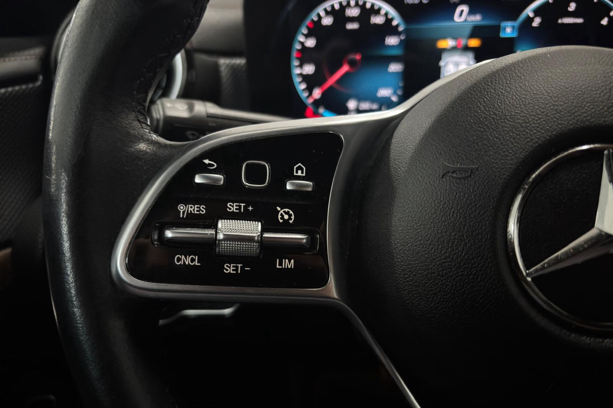 Mercedes-Benz CLA 220 D DCT - foto 17