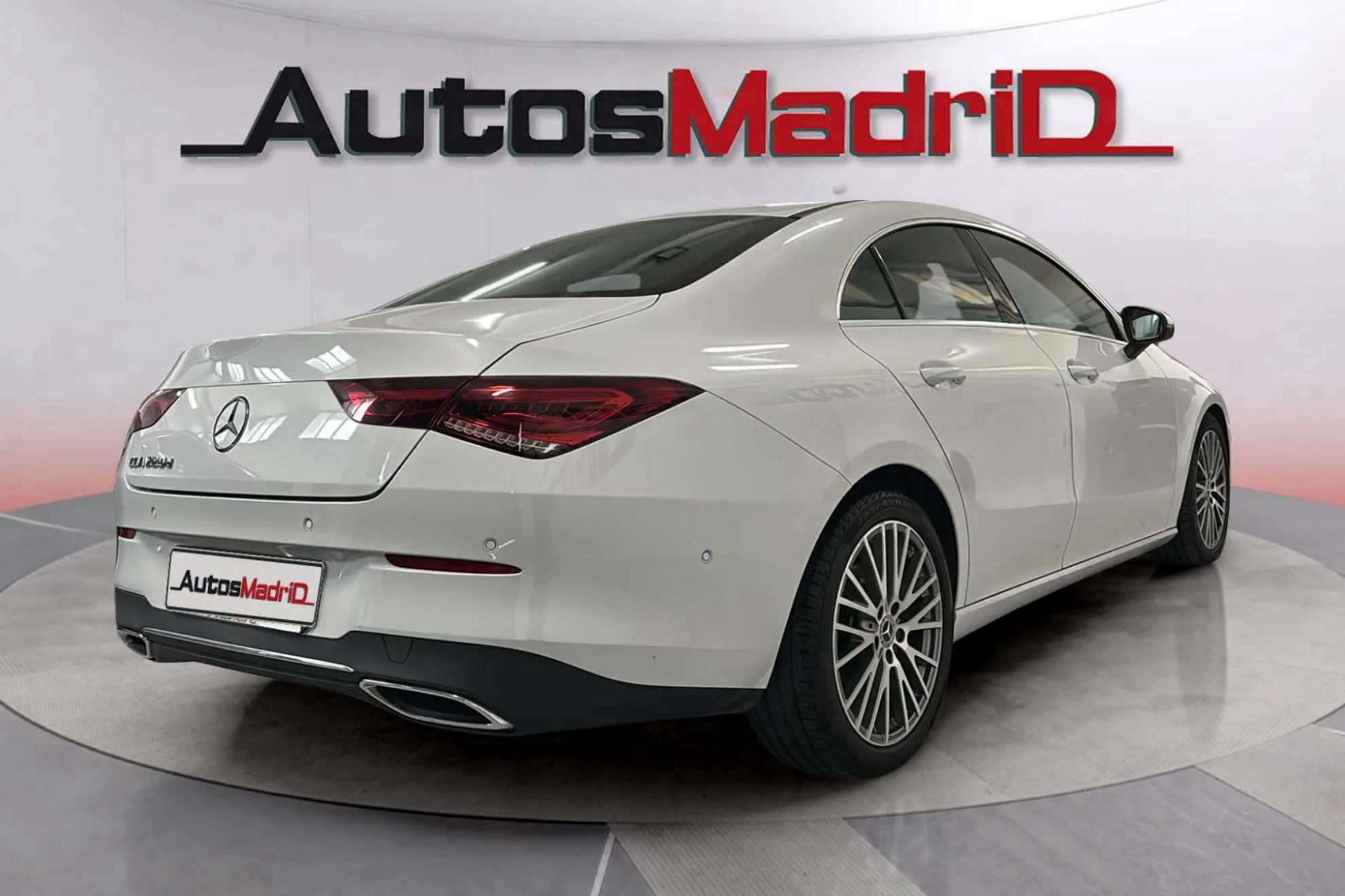 Mercedes-Benz CLA 220 D DCT - foto 7