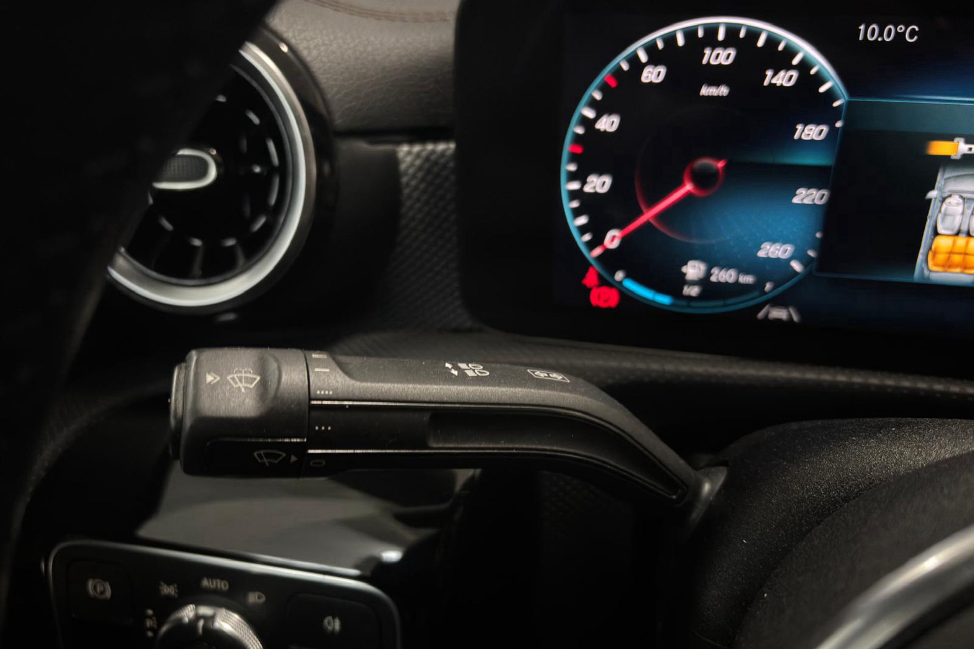 Mercedes-Benz CLA 220 D DCT - foto 19