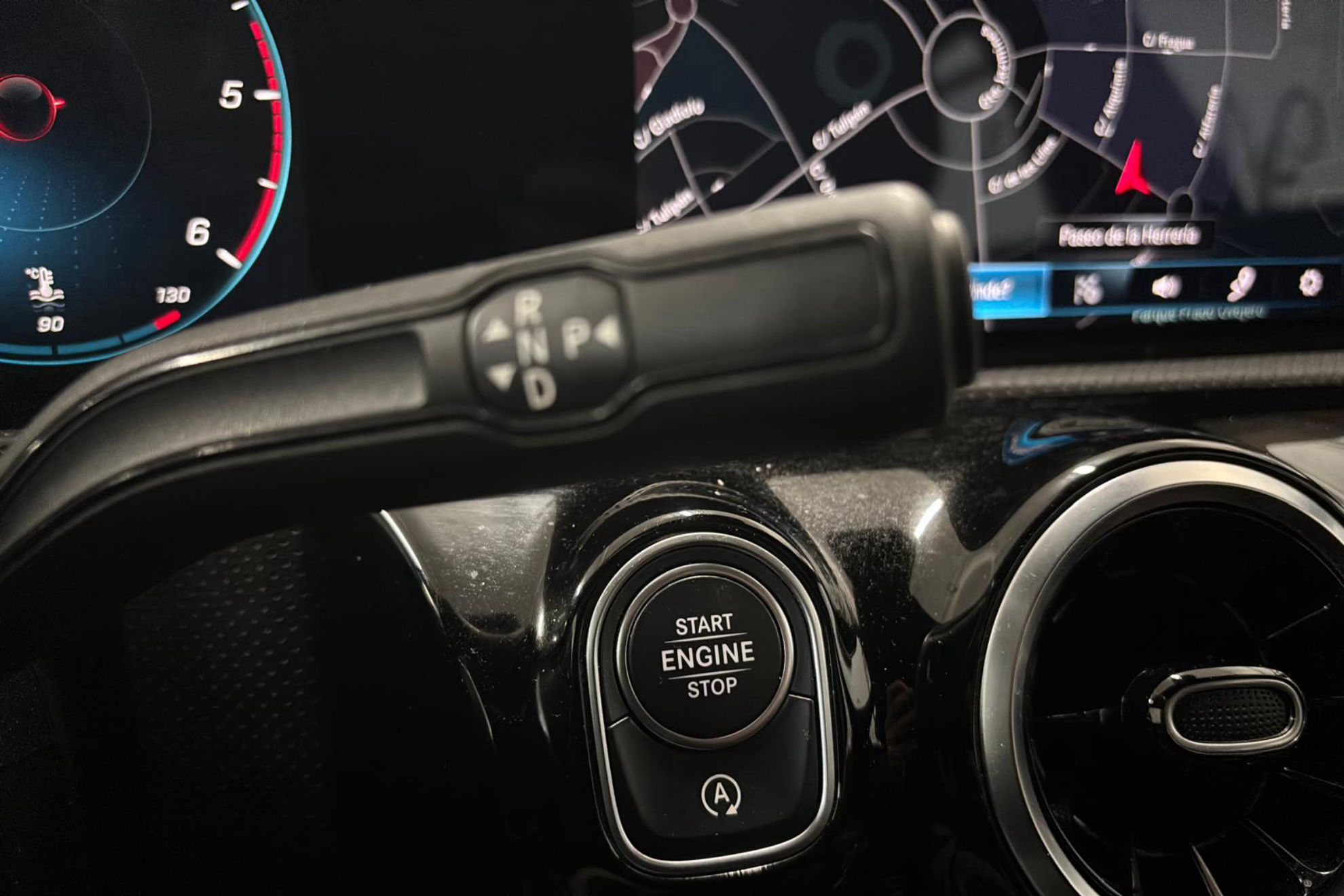 Mercedes-Benz CLA 220 D DCT - foto 23
