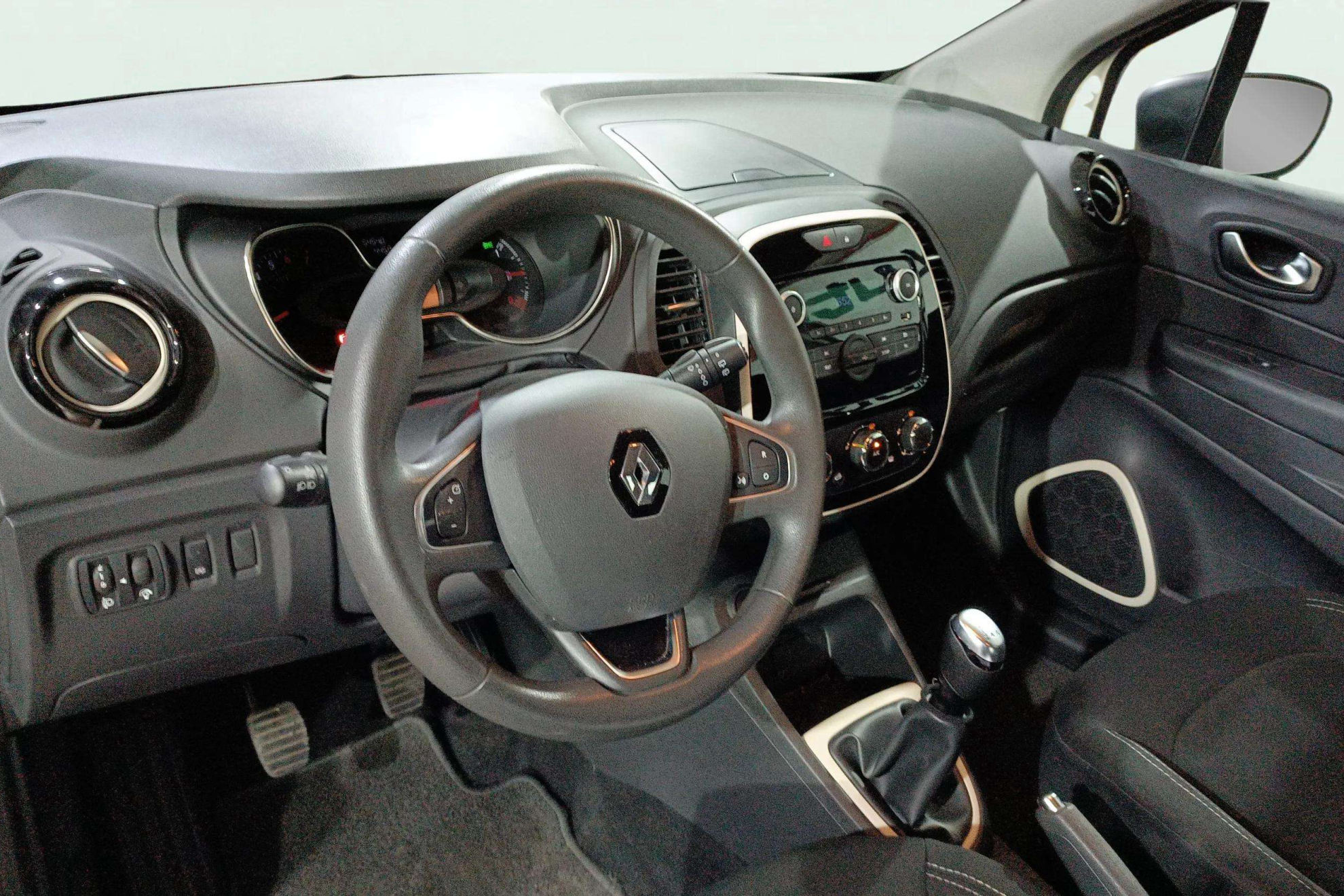 Renault Captur Life TCe -18 - foto 10