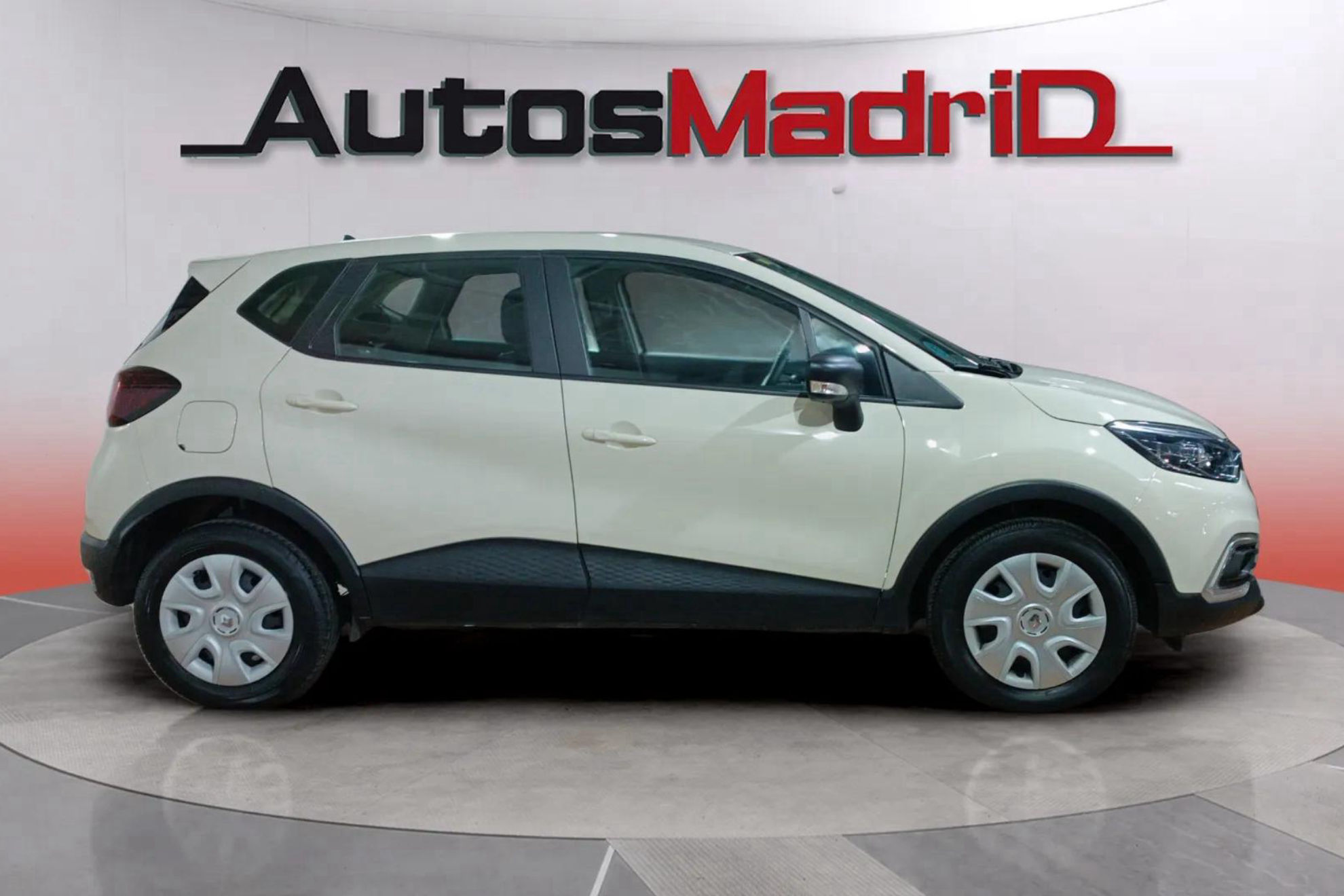 Renault Captur Life TCe -18 - foto 9