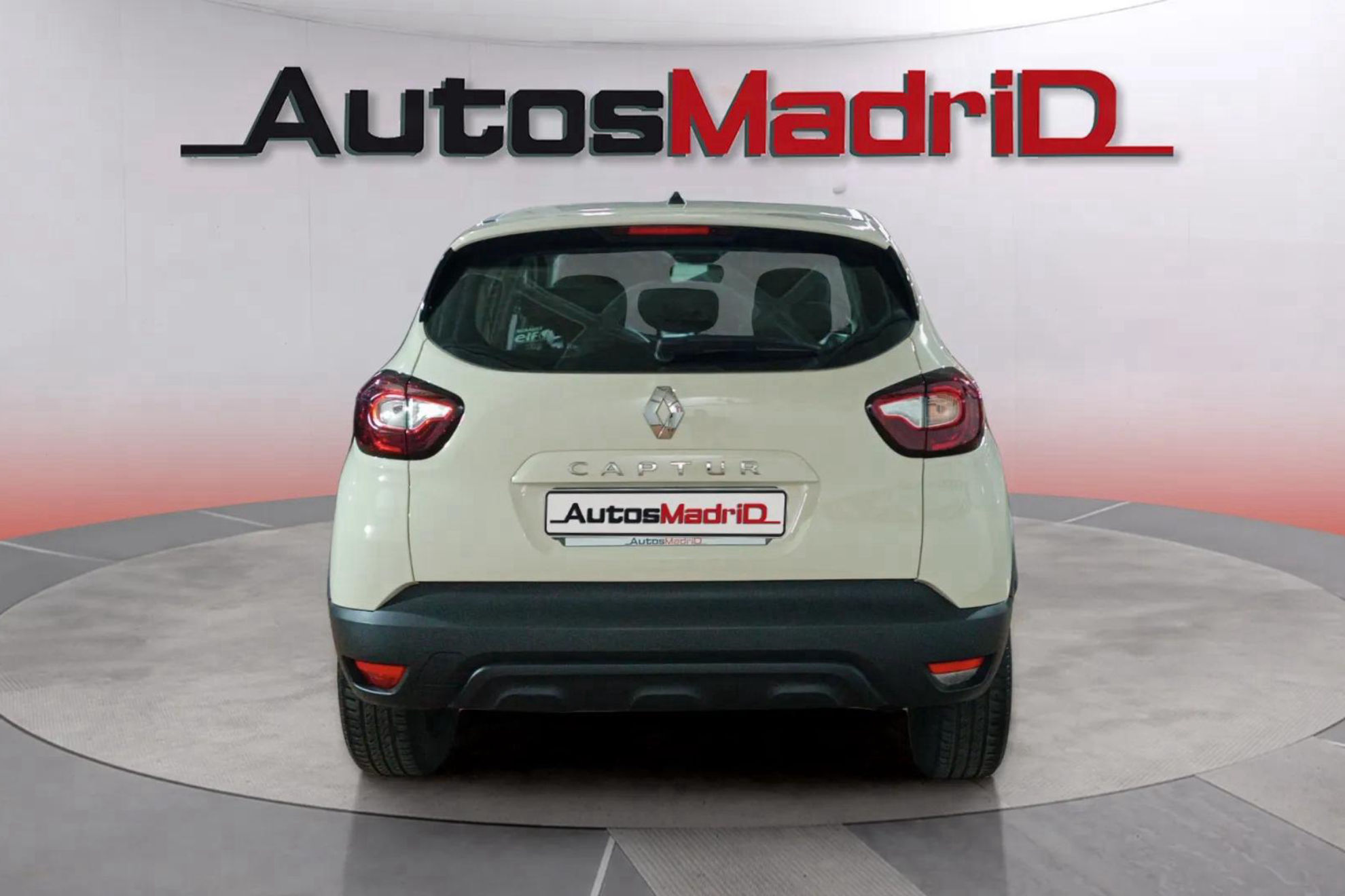Renault Captur Life TCe -18 - foto 6