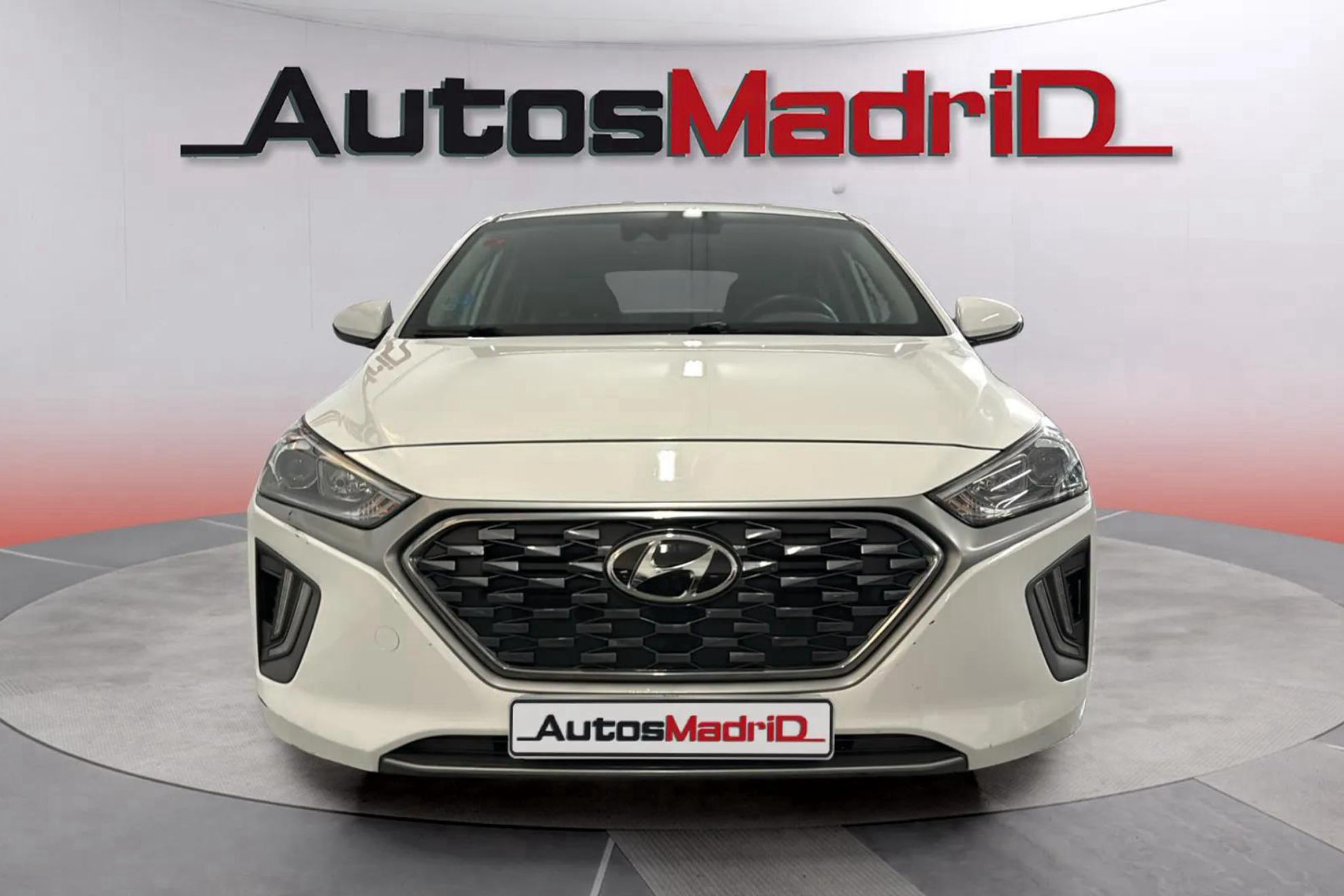 Hyundai Ioniq 1.6 GDI HEV Klass DCT - foto 2