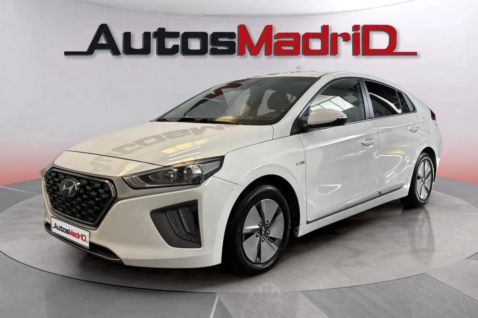 Hyundai Ioniq 1.6 GDI HEV Klass DCT - foto 3