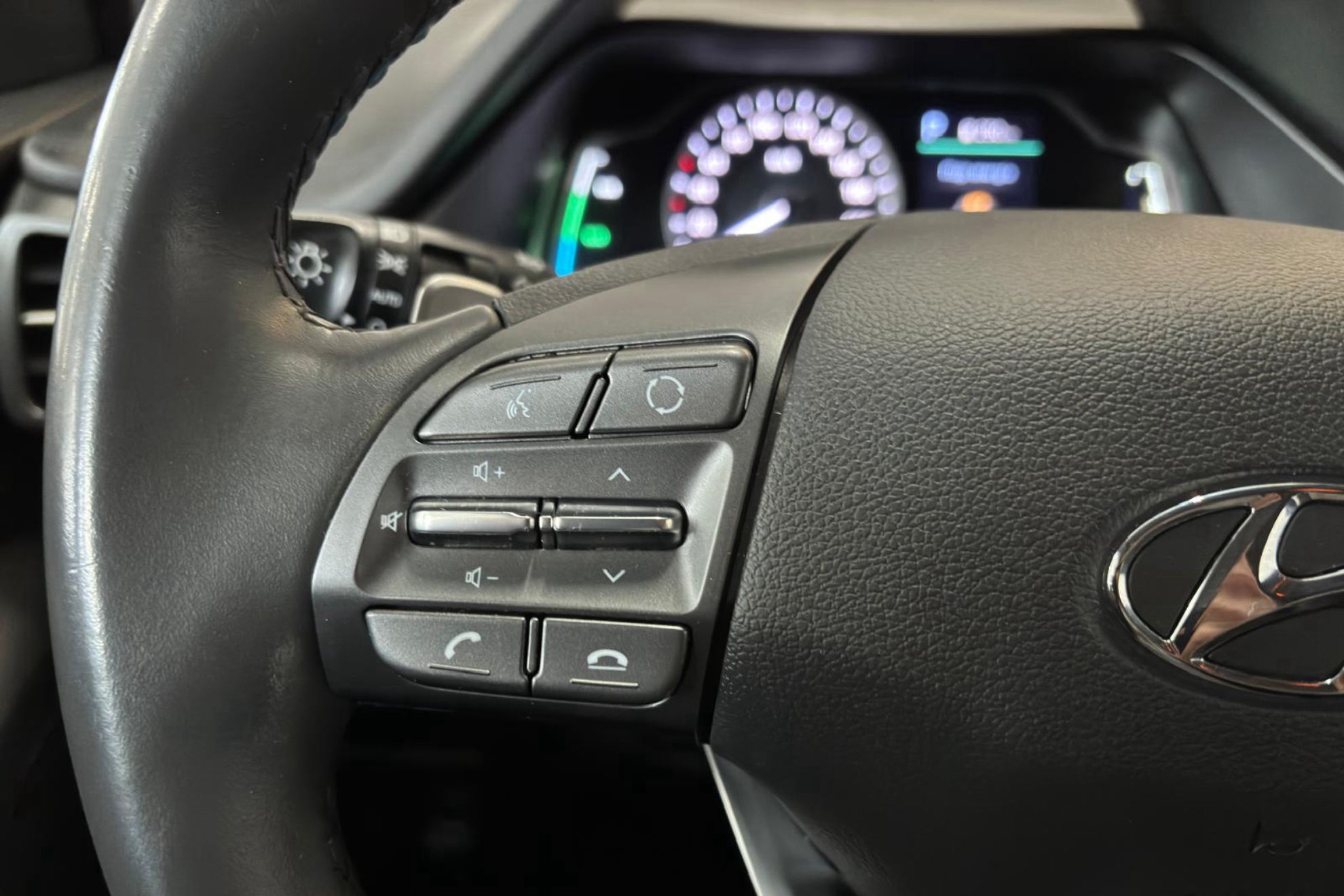Hyundai Ioniq 1.6 GDI HEV Klass DCT - foto 17