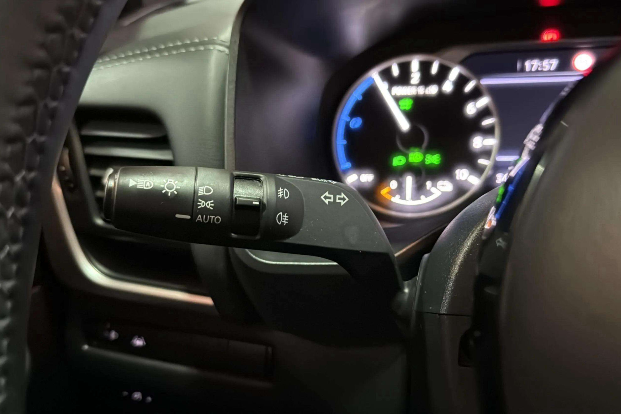 Nissan Qashqai E-POWER N-Connecta - foto 17