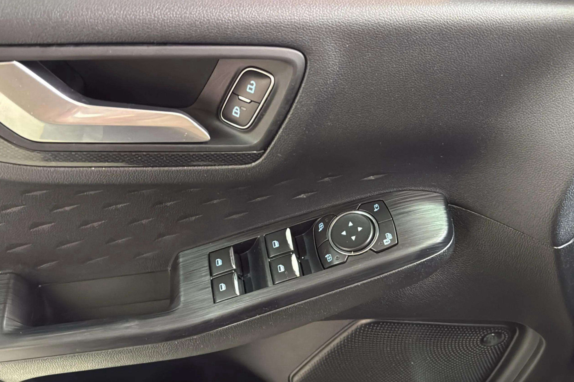 Ford Kuga ST-Line 2.0 EcoBlue 4x4 - foto 14