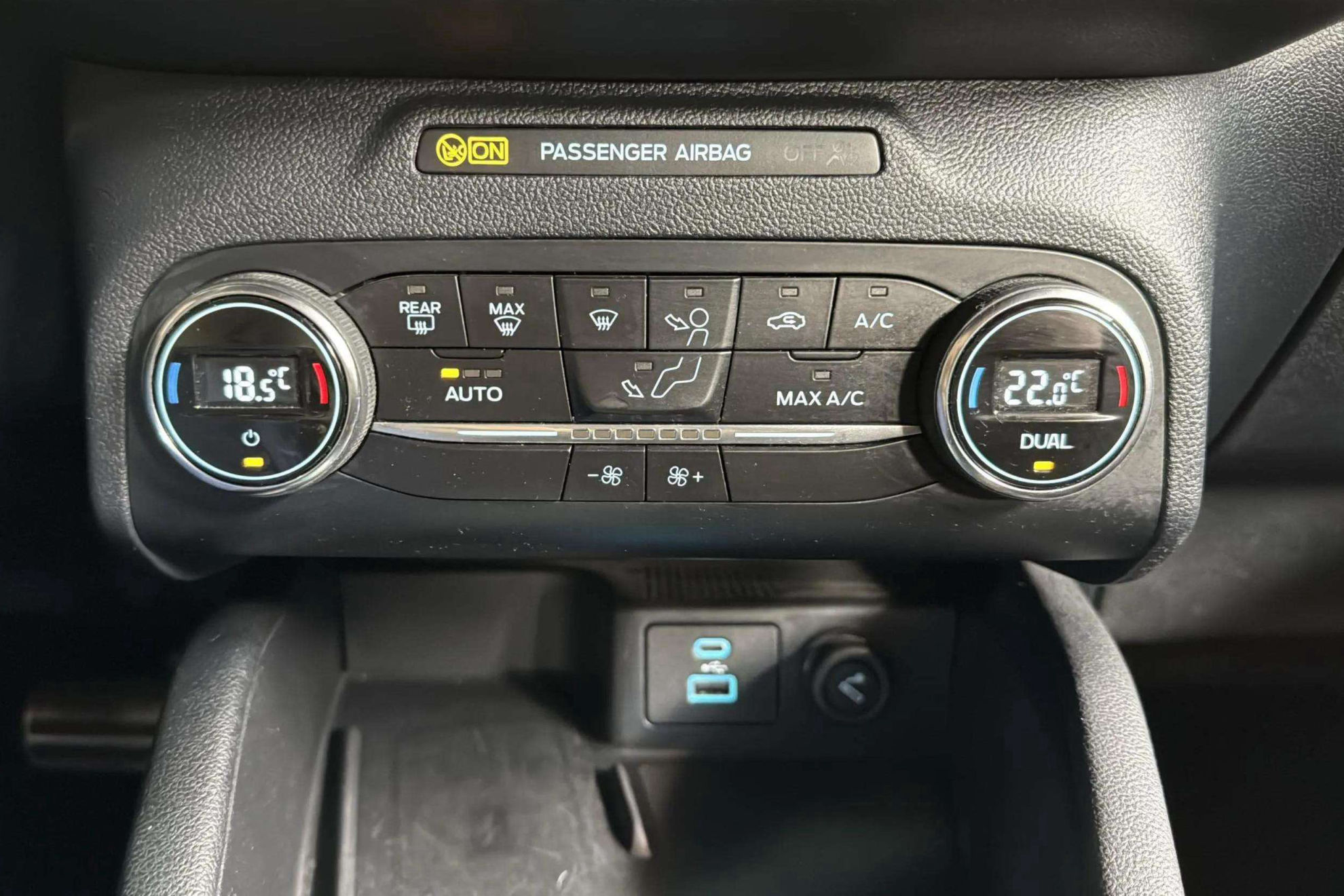 Ford Kuga ST-Line 2.0 EcoBlue 4x4 - foto 27