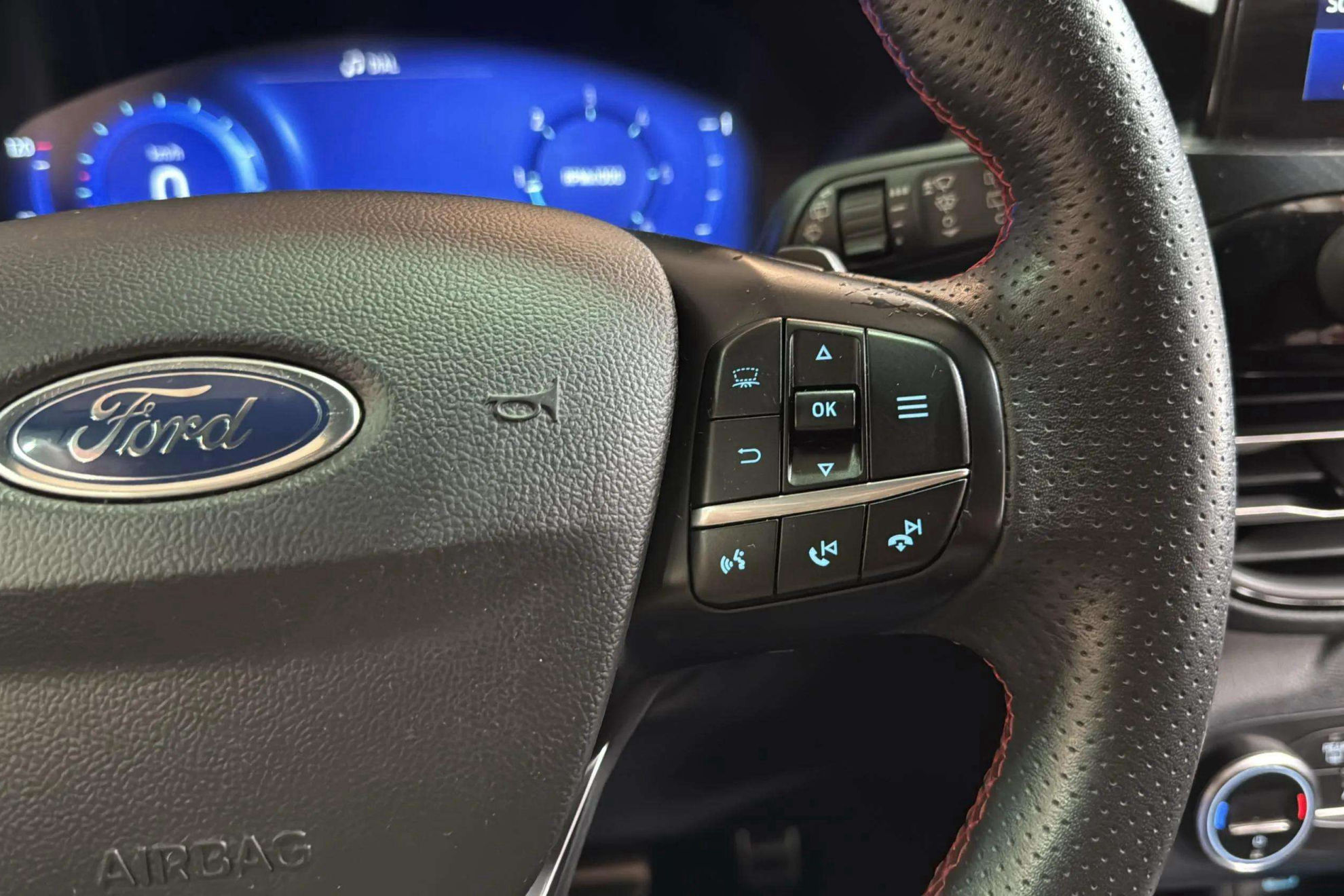 Ford Kuga ST-Line 2.0 EcoBlue 4x4 - foto 23