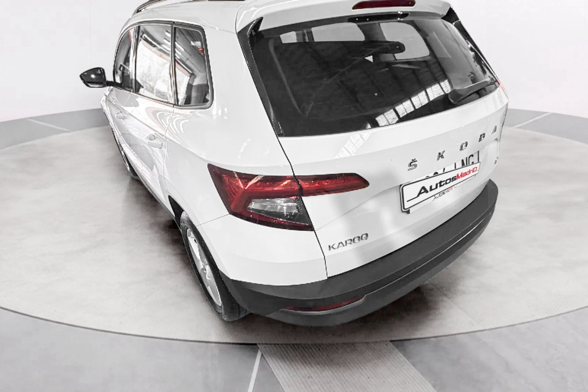 Škoda Karoq 2.0 TDI DSG 4x4 Ambition - foto 11